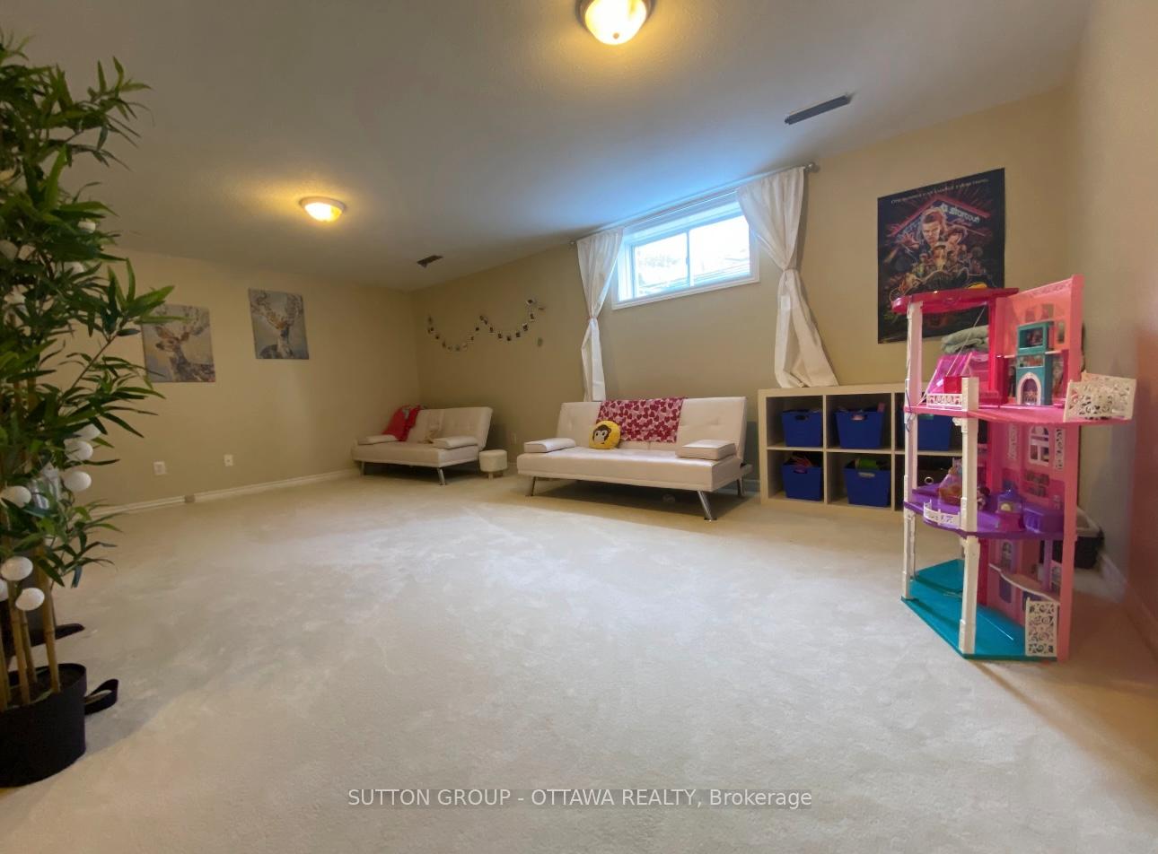 Photo 22 of 461 Celtic Ridge Crescent, Ottawa, Kanata - Morgan's Grant/South March — HOMEH