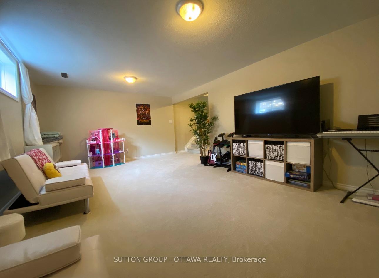 Photo 23 of 461 Celtic Ridge Crescent, Ottawa, Kanata - Morgan's Grant/South March — HOMEH
