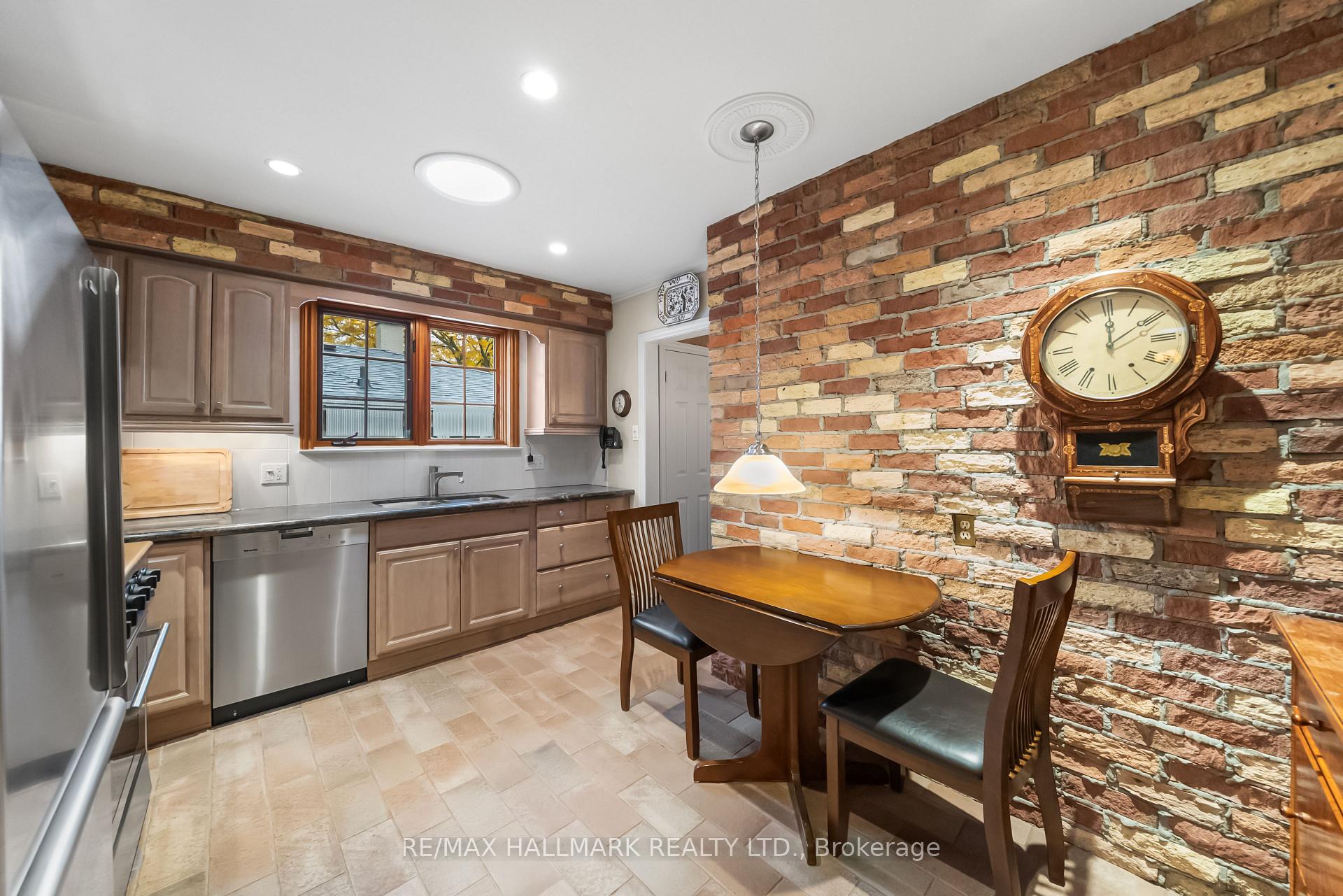 Photo 14 of 39 Fleance Drive, Markham, Royal Orchard — HOMEH