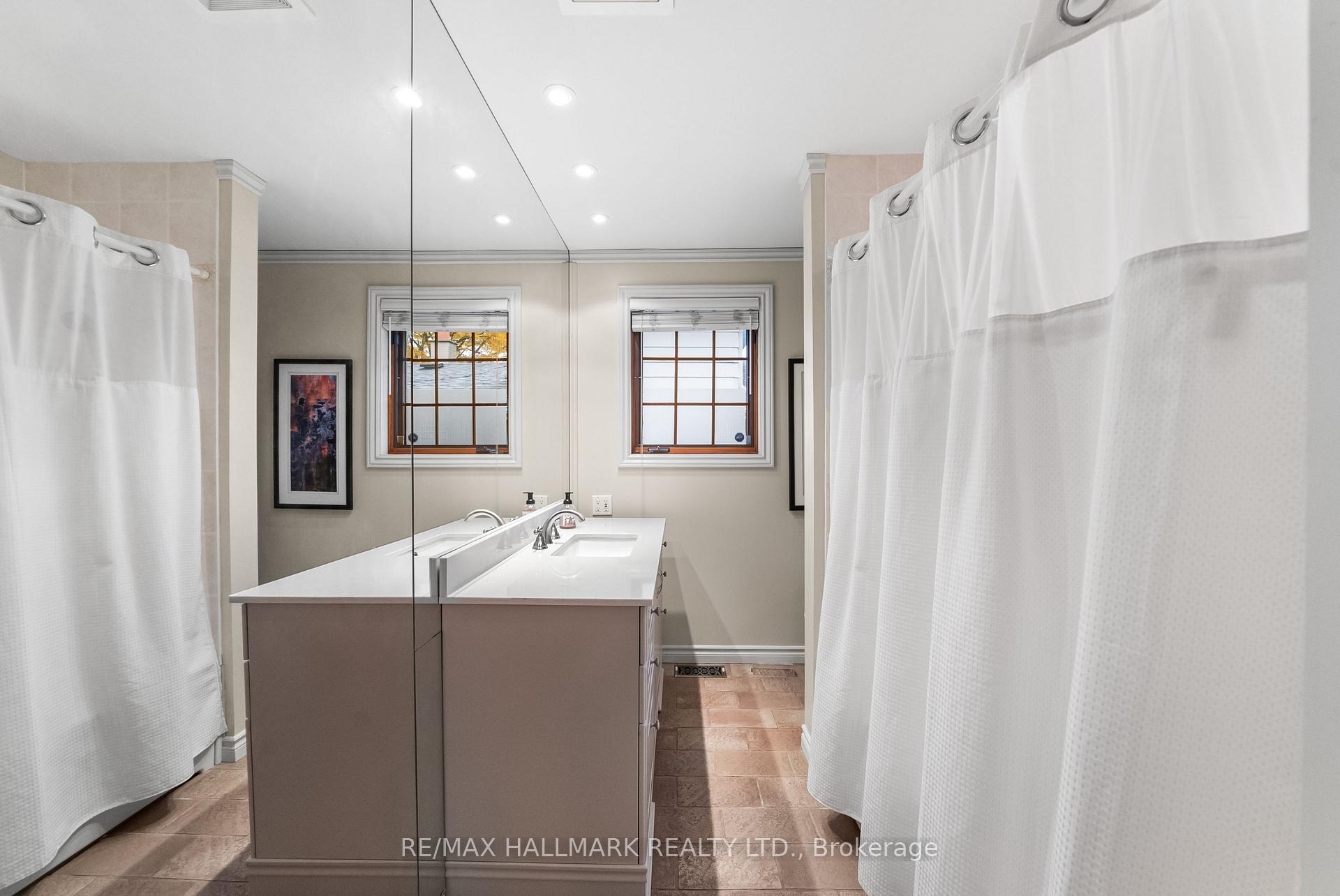 Photo 23 of 39 Fleance Drive, Markham, Royal Orchard — HOMEH