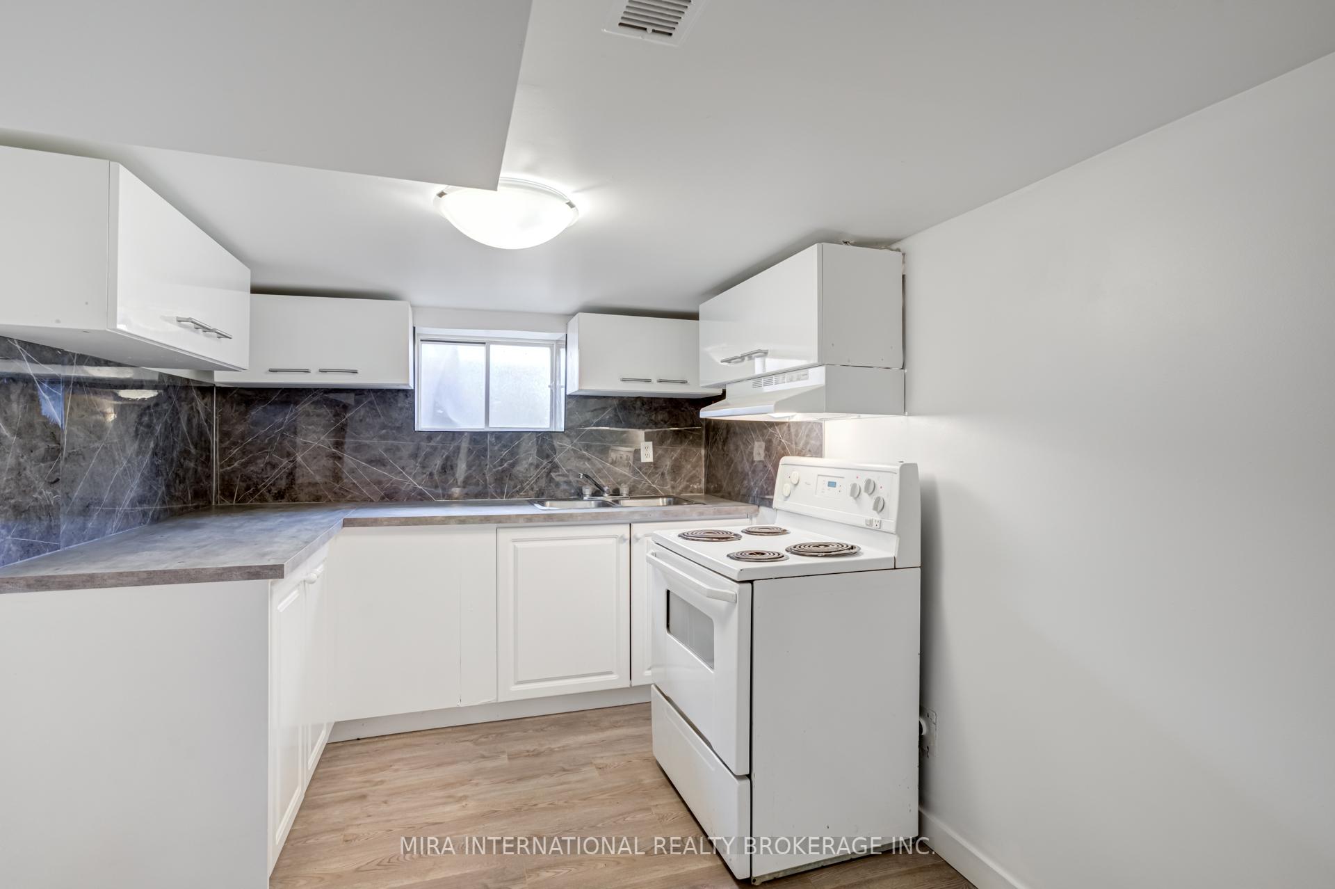 Photo 6 of Unit B, 105 Oak Avenue, Hamilton, Beasley — HOMEH