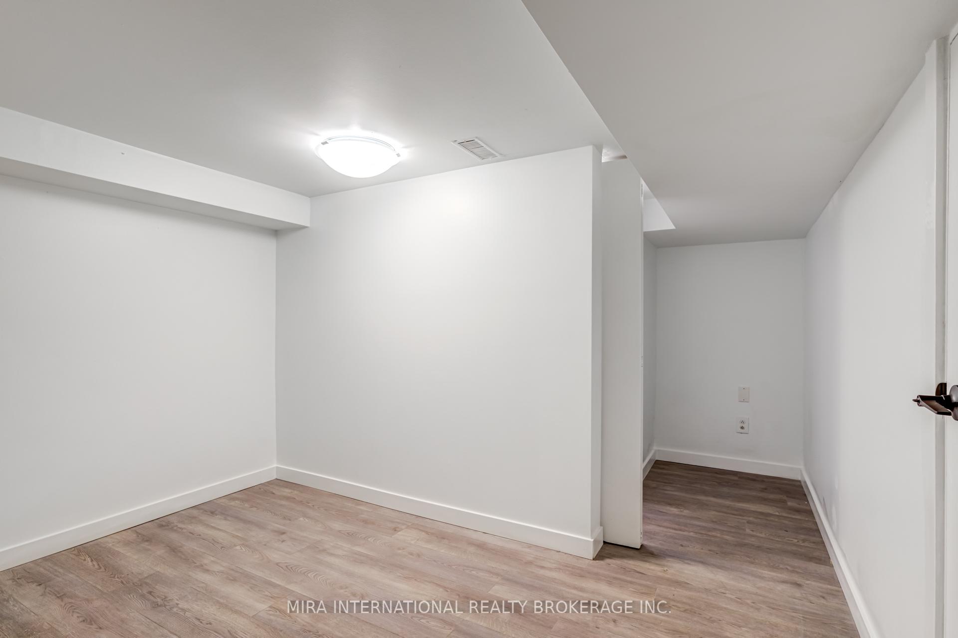 Photo 10 of Unit B, 105 Oak Avenue, Hamilton, Beasley — HOMEH