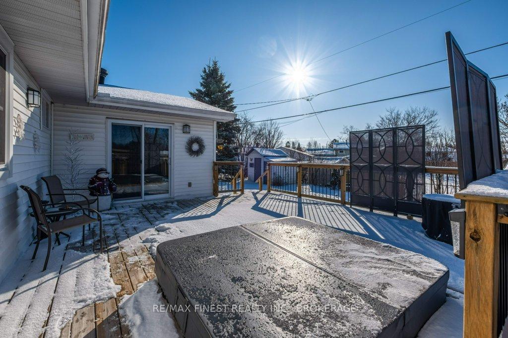 Photo 27 of 218 Amherst Drive, Loyalist, Amherstview — HOMEH