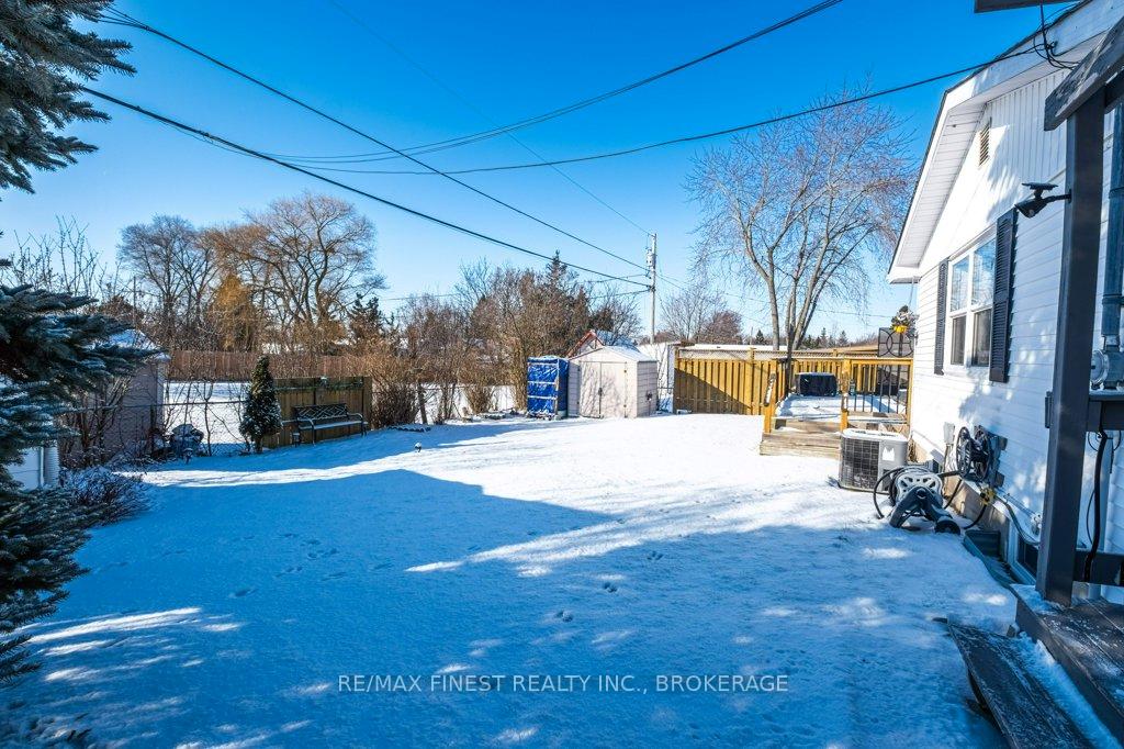 Photo 31 of 218 Amherst Drive, Loyalist, Amherstview — HOMEH
