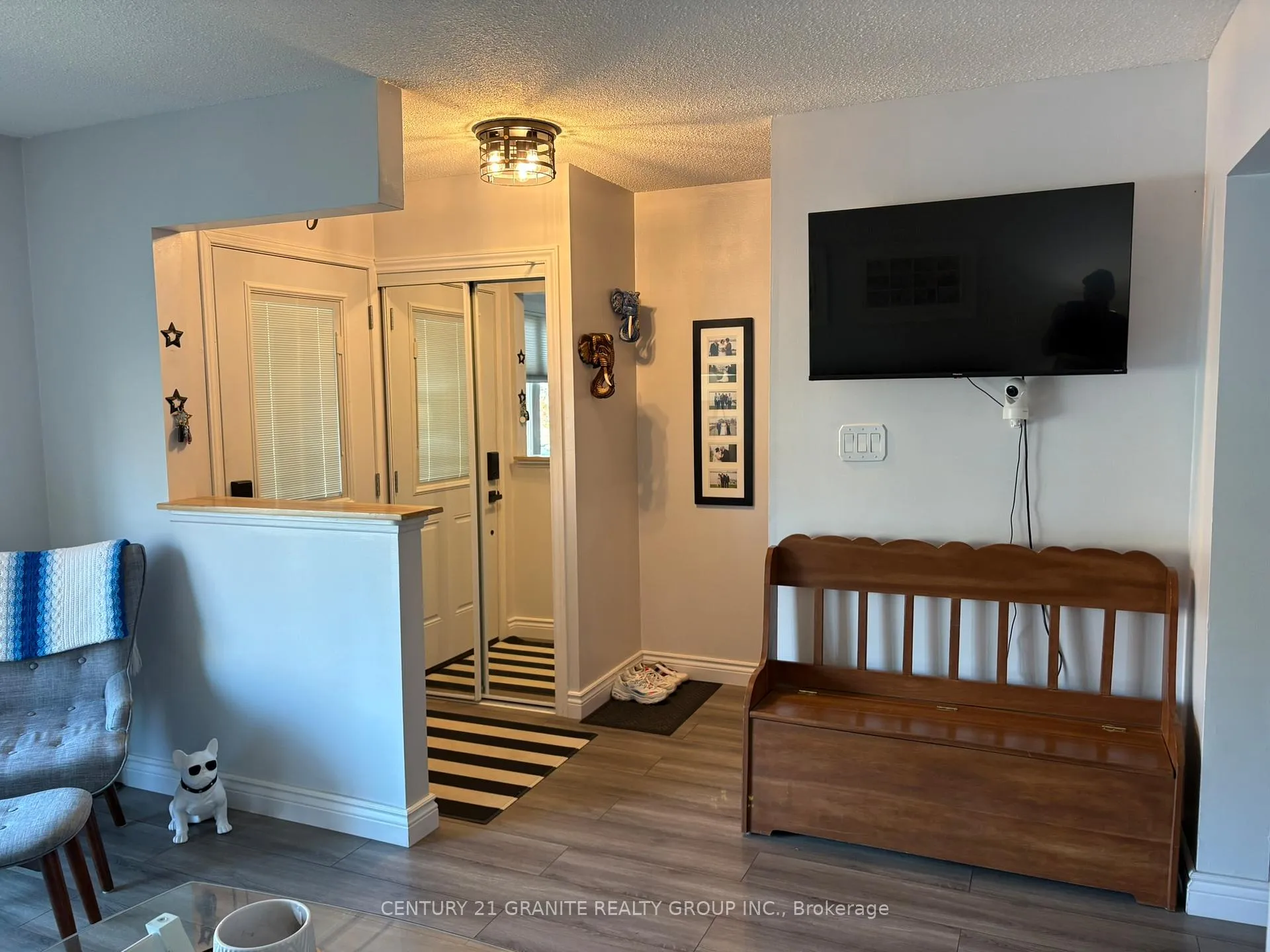 Photo 8 of 1019 Sprucewood Crescent, Kingston, City Northwest — HOMEH