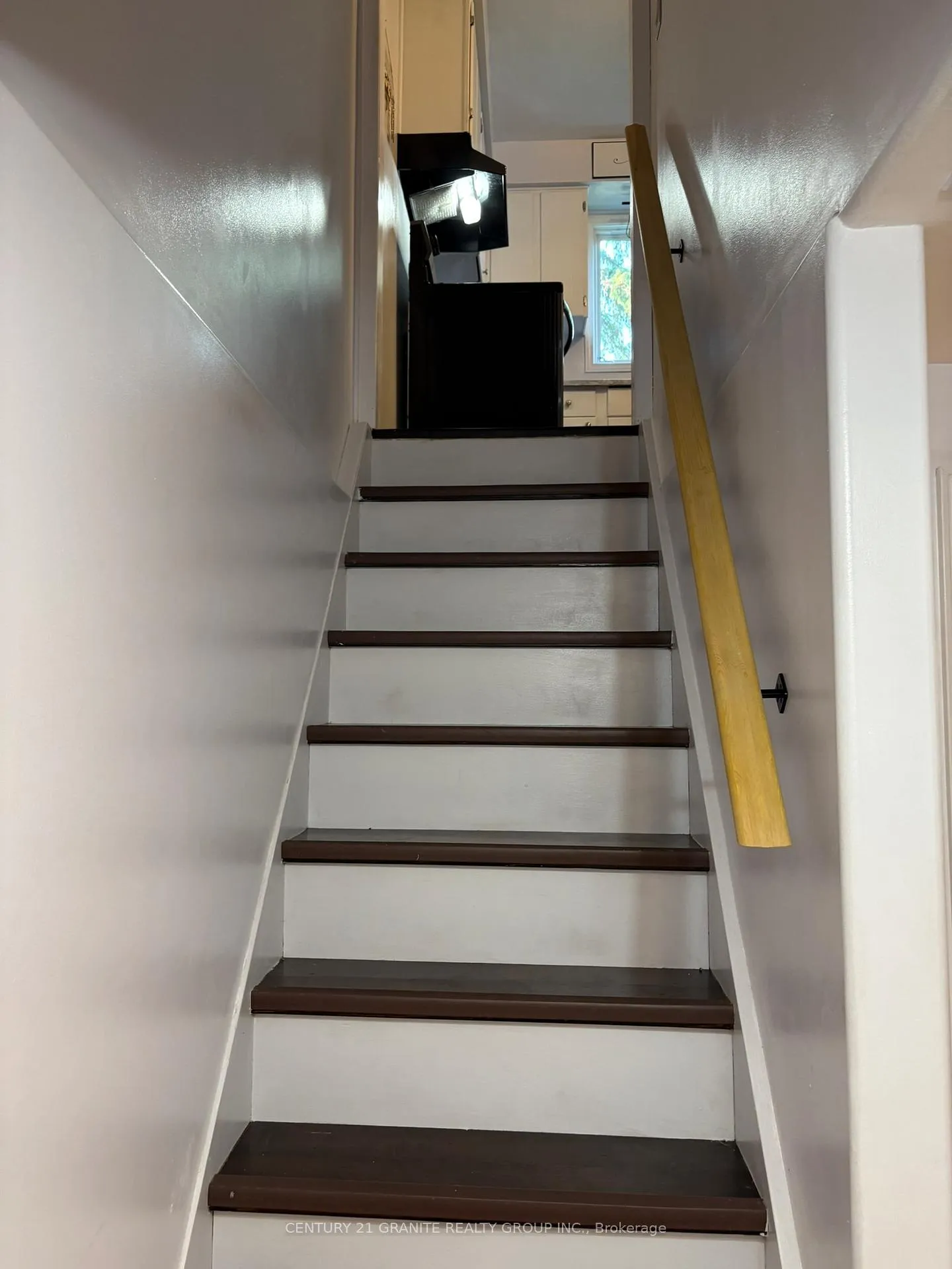 Photo 30 of 1019 Sprucewood Crescent, Kingston, City Northwest — HOMEH