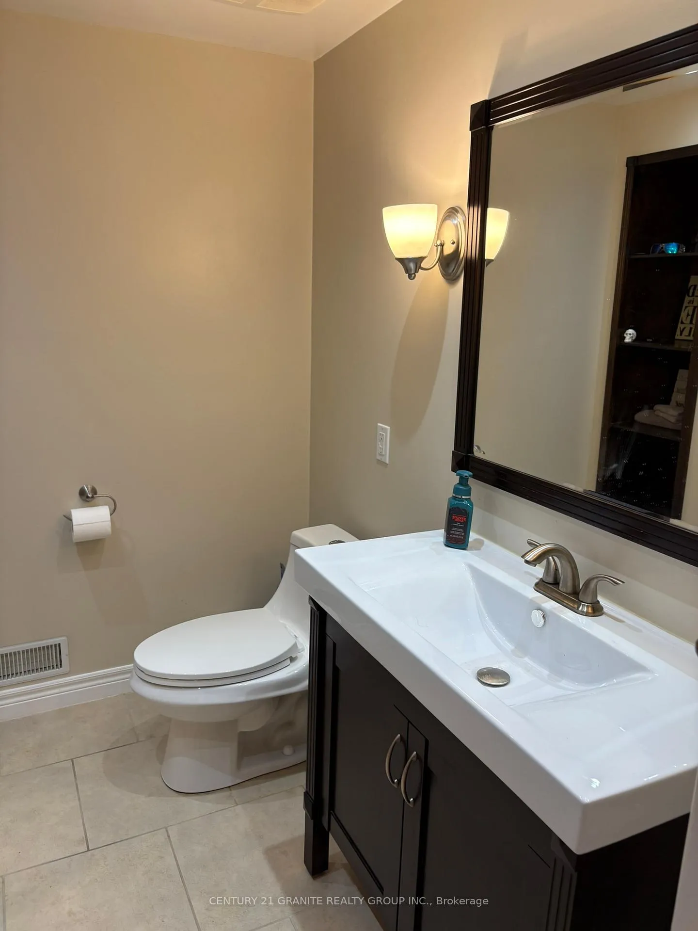 Photo 31 of 1019 Sprucewood Crescent, Kingston, City Northwest — HOMEH