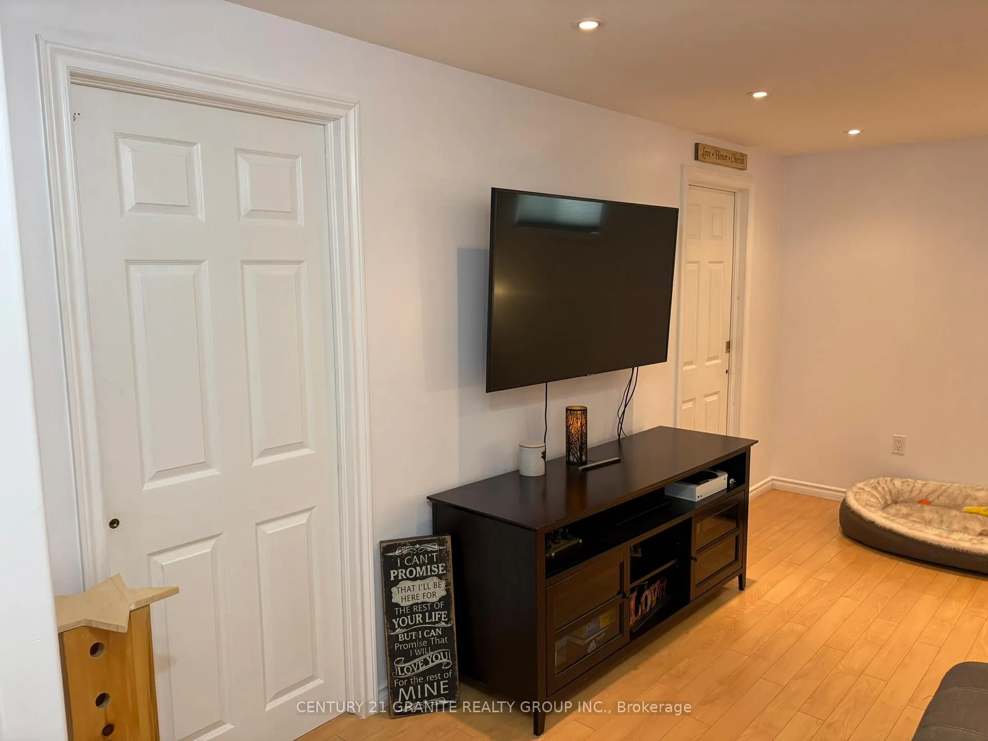 Photo 36 of 1019 Sprucewood Crescent, Kingston, City Northwest — HOMEH