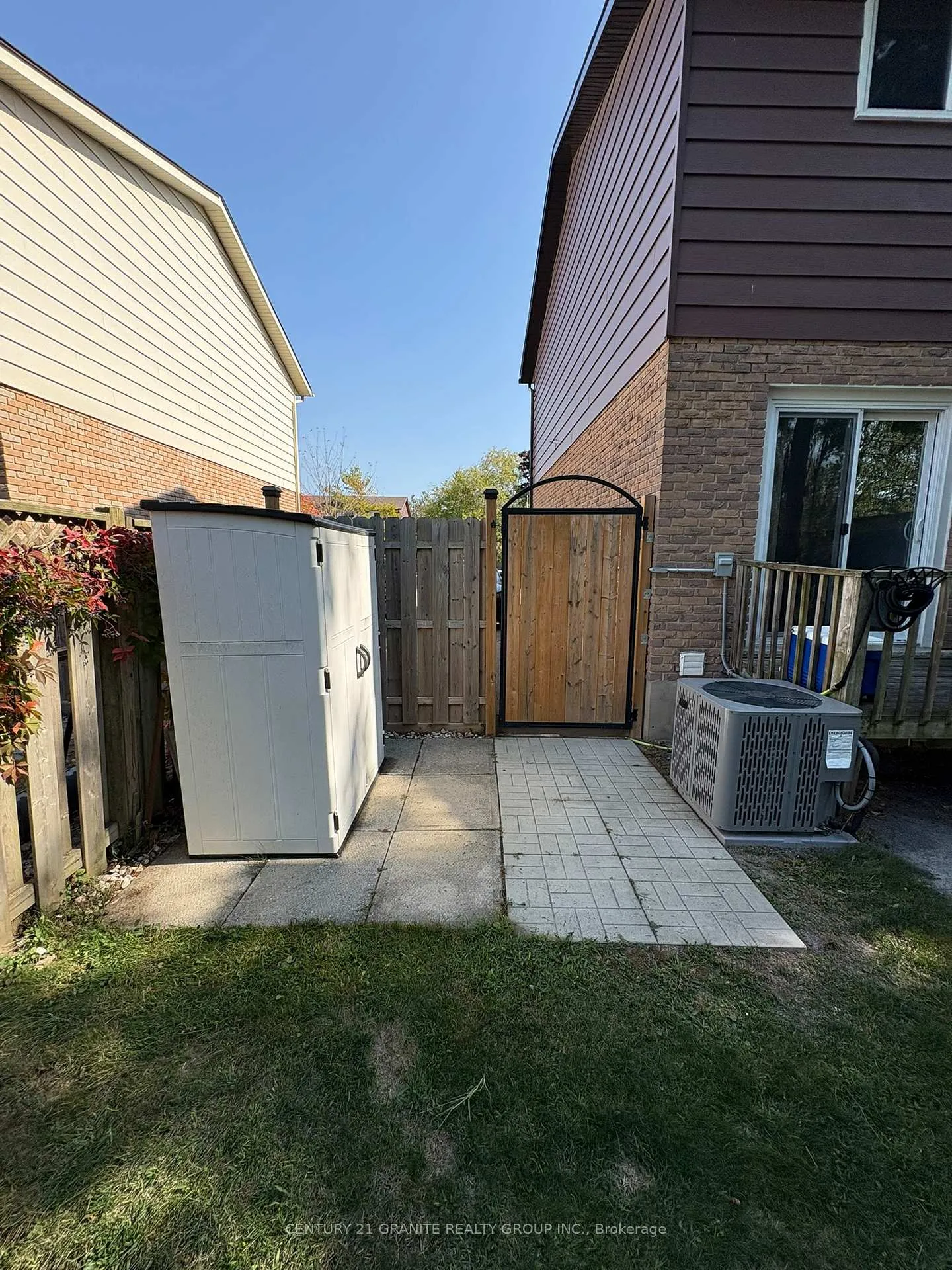Photo 43 of 1019 Sprucewood Crescent, Kingston, City Northwest — HOMEH