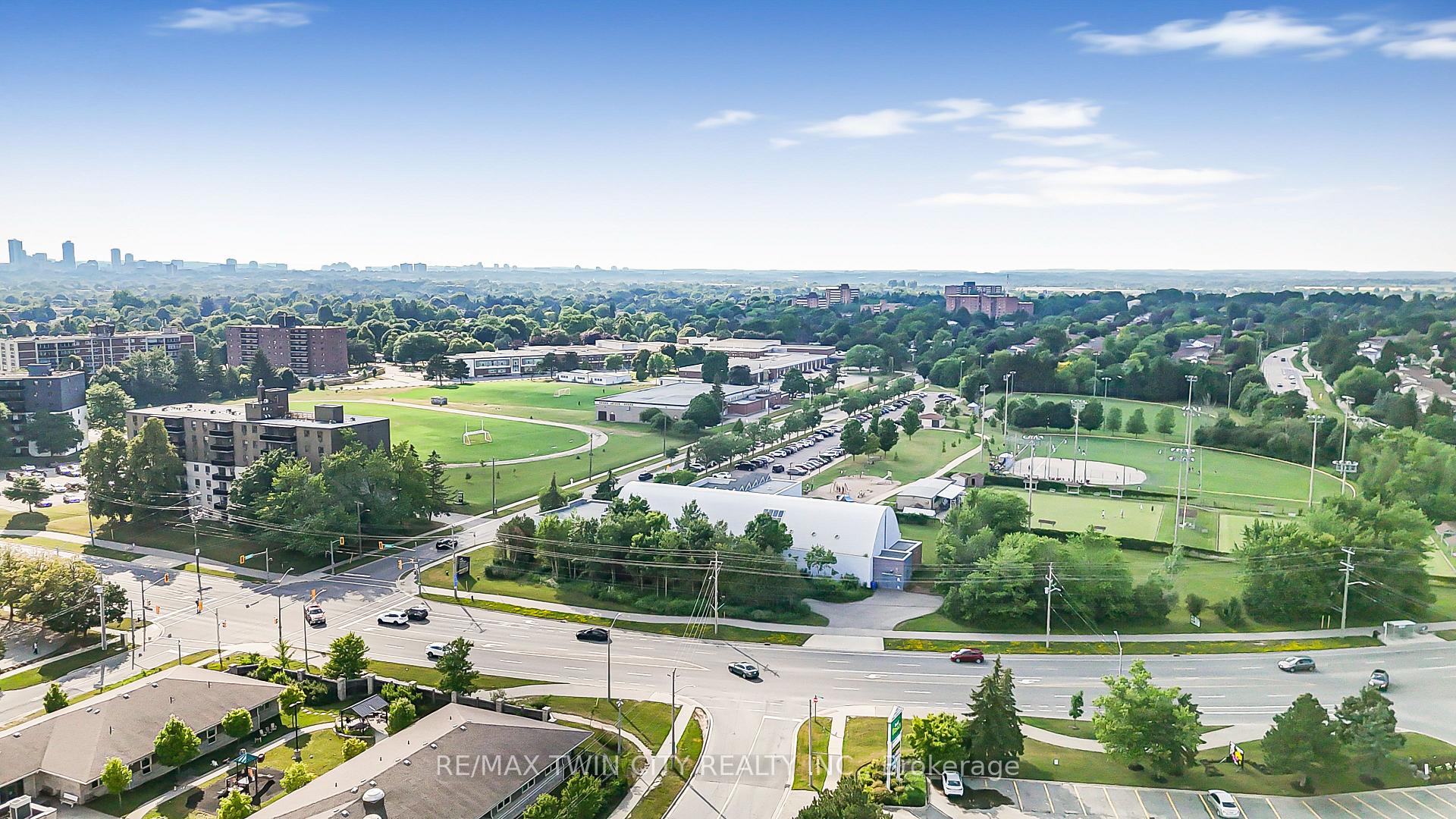 Photo 40 of 40 Ebydale Drive, Kitchener — HOMEH