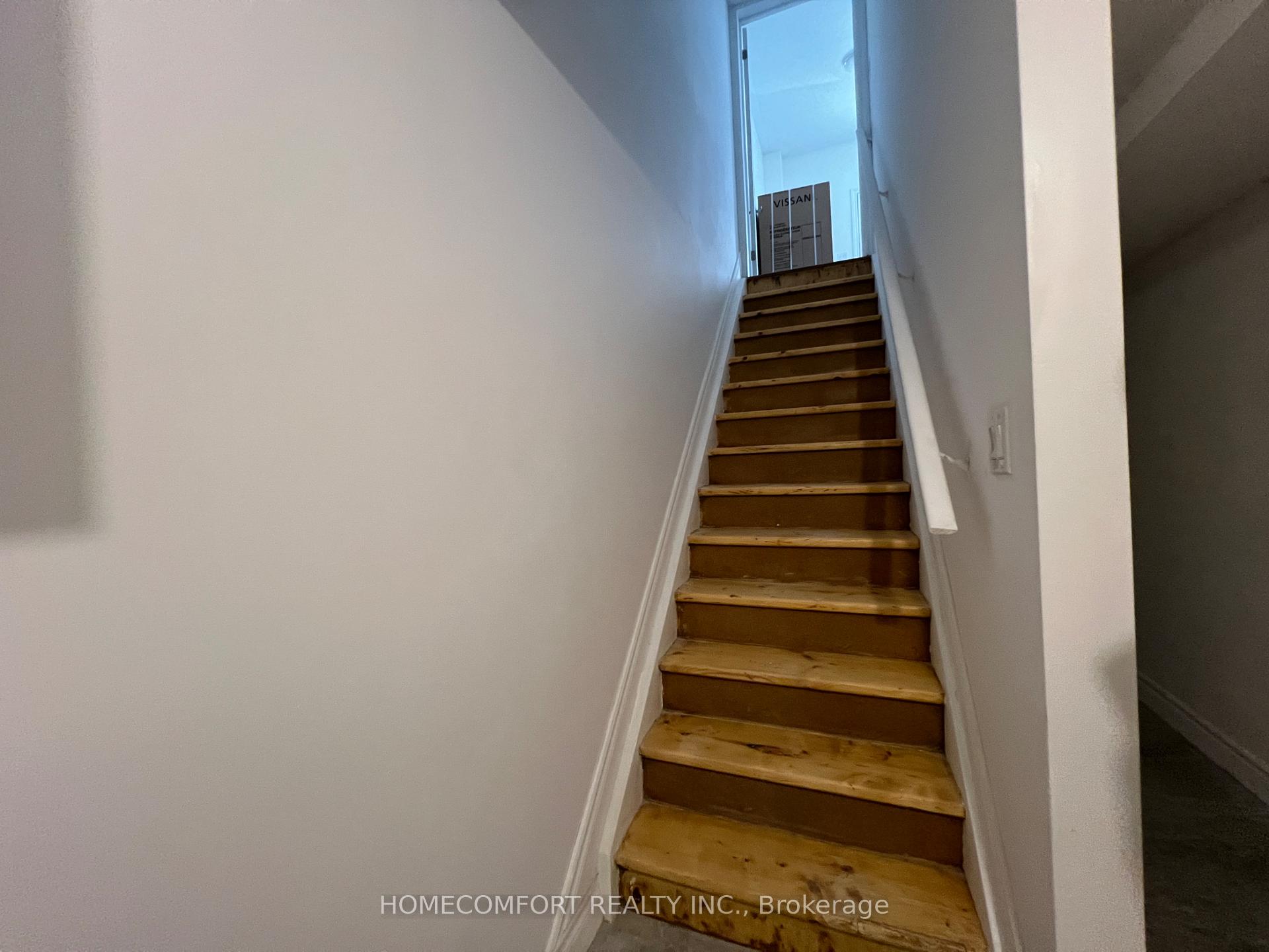 Photo 5 of 28 Chicago Lane, Markham, Wismer — HOMEH