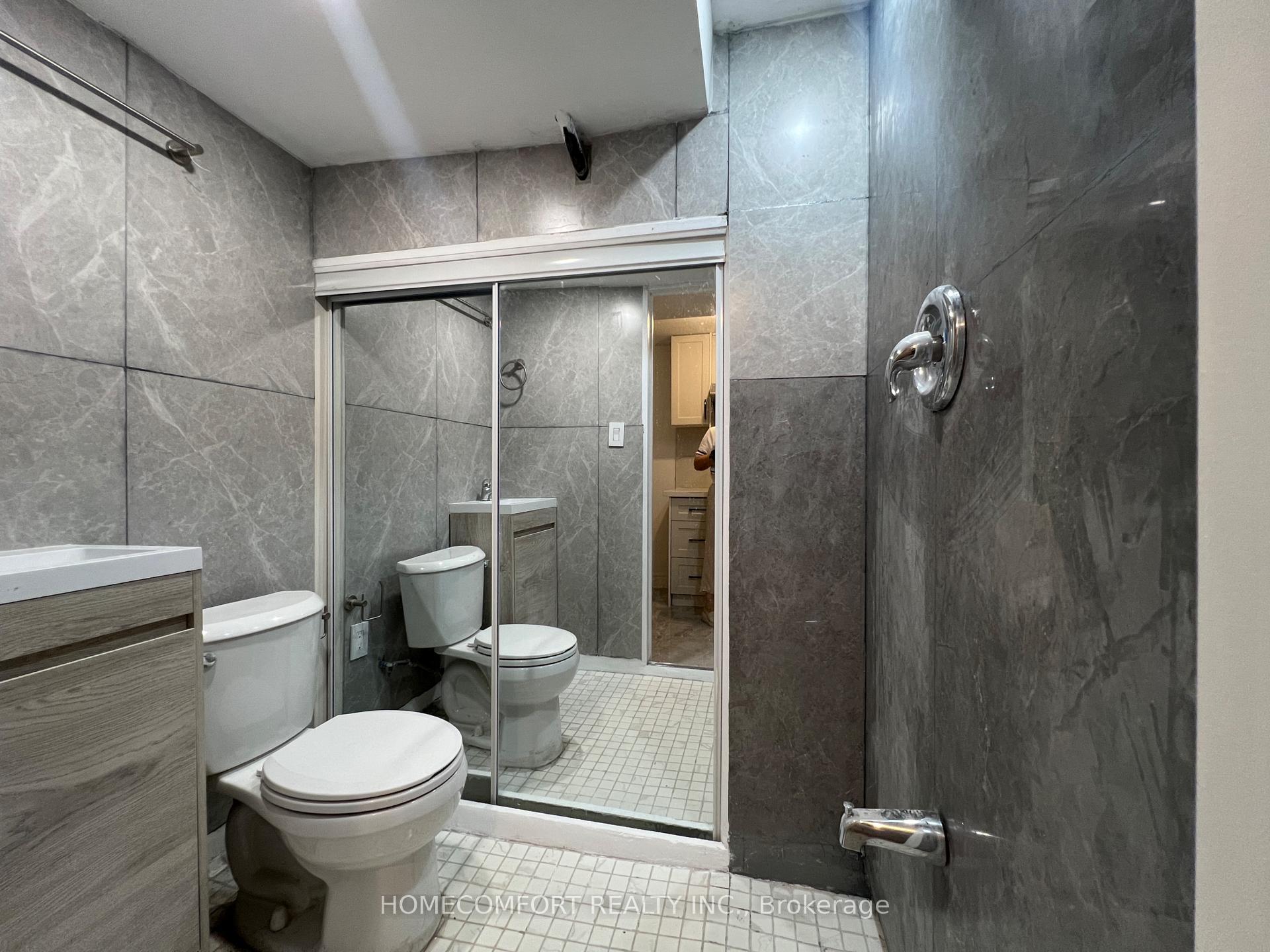 Photo 8 of 28 Chicago Lane, Markham, Wismer — HOMEH