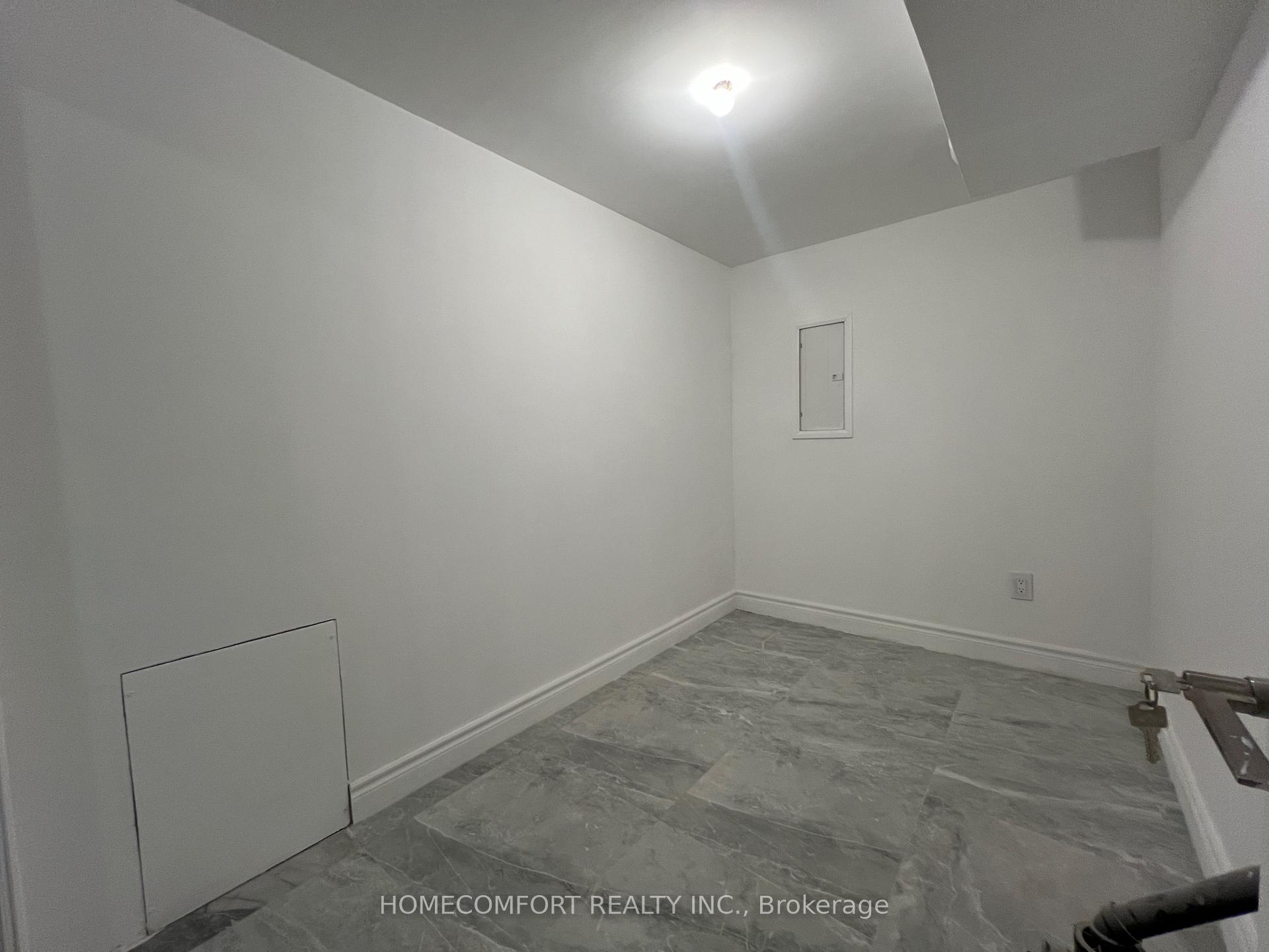 Photo 10 of 28 Chicago Lane, Markham, Wismer — HOMEH