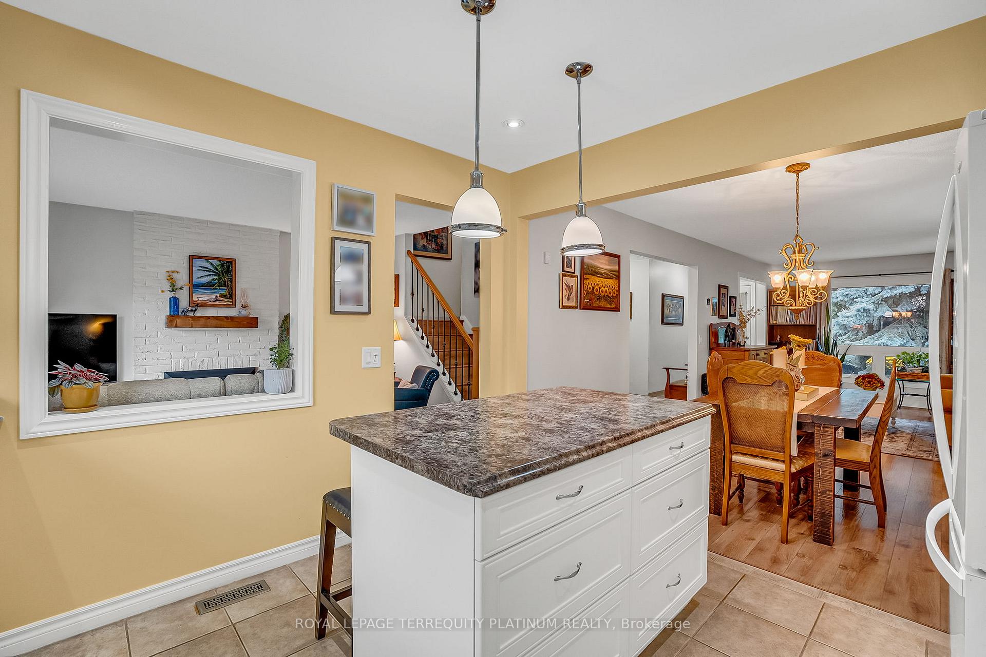 Photo 15 of 30 Vanessa Road, Markham, Markville — HOMEH