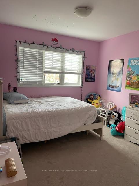 Photo 10 of 158 West Oak Trail, Kitchener, Rosenburg — HOMEH