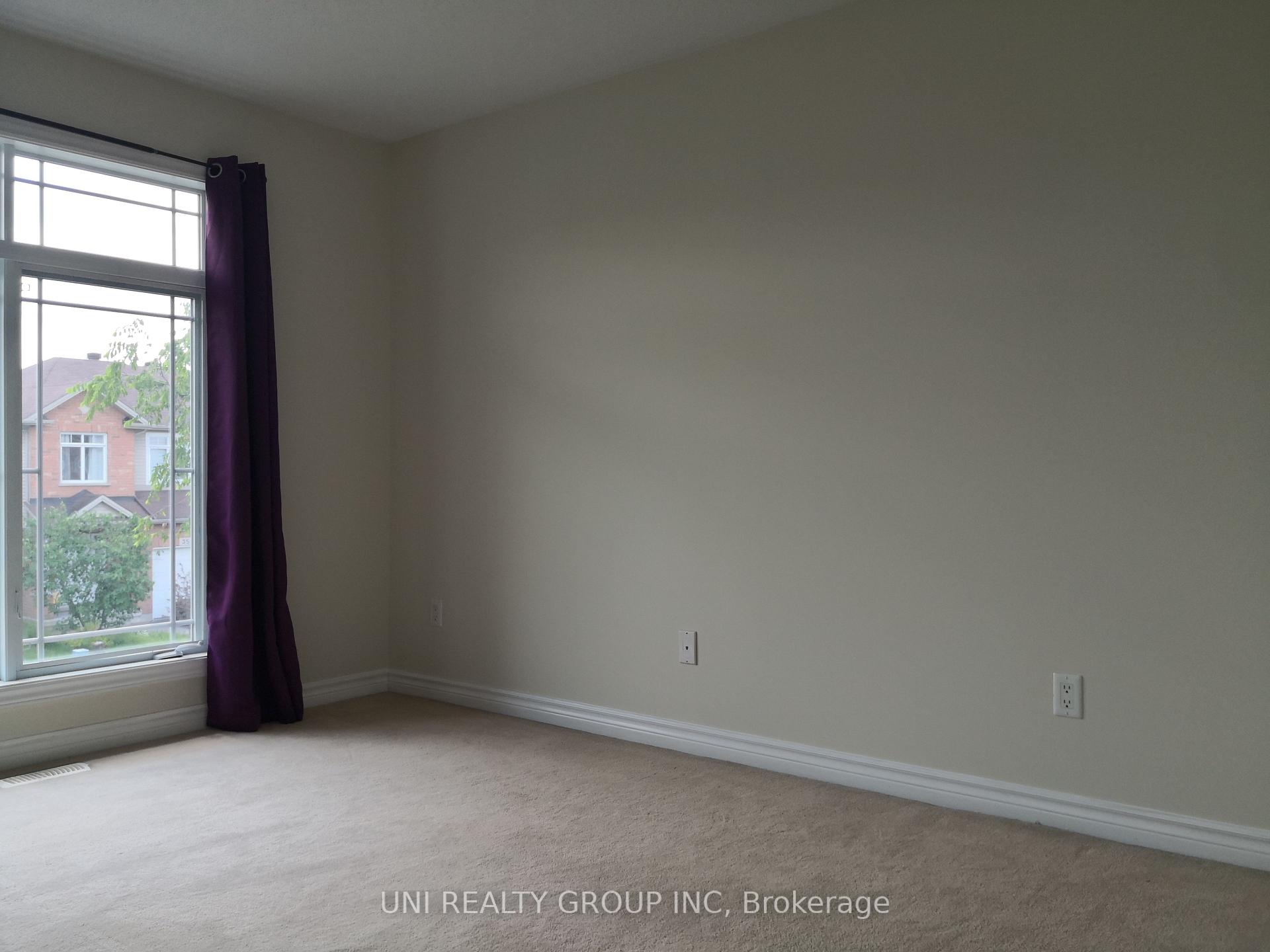 Photo 9 of 363 Glenbrae Avenue, Ottawa, Kanata - Morgan's Grant/South March — HOMEH