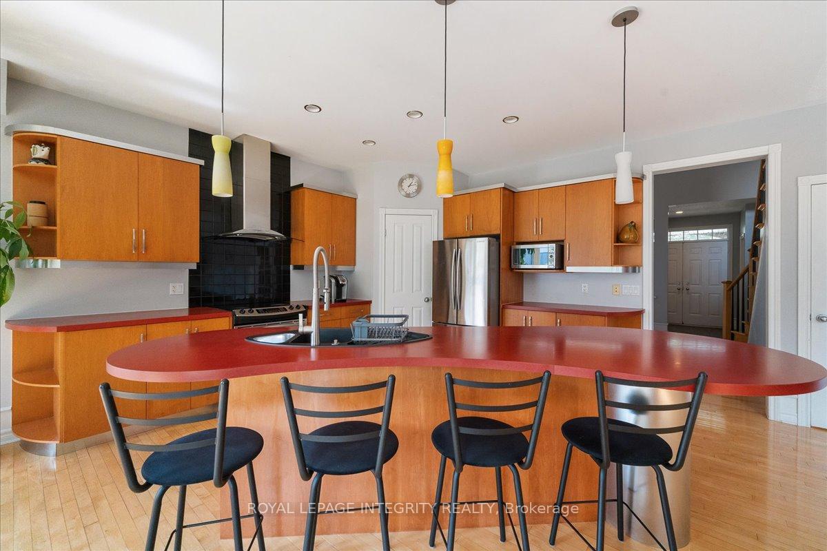 Photo 11 of 5 Bryant Street, Ottawa, Kanata - Kanata Lakes/Heritage Hills — HOMEH