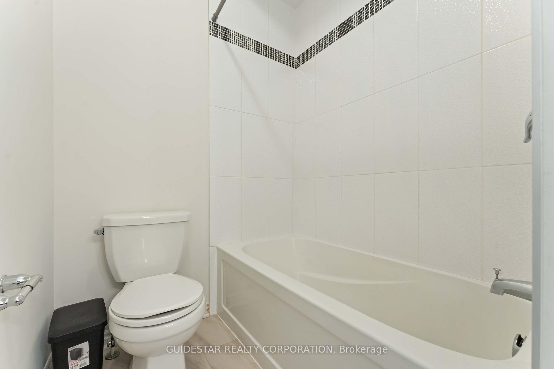 Photo 22 of 28 Oxalis Crescent, Ottawa, Kanata - Emerald Meadows/Trailwest — HOMEH