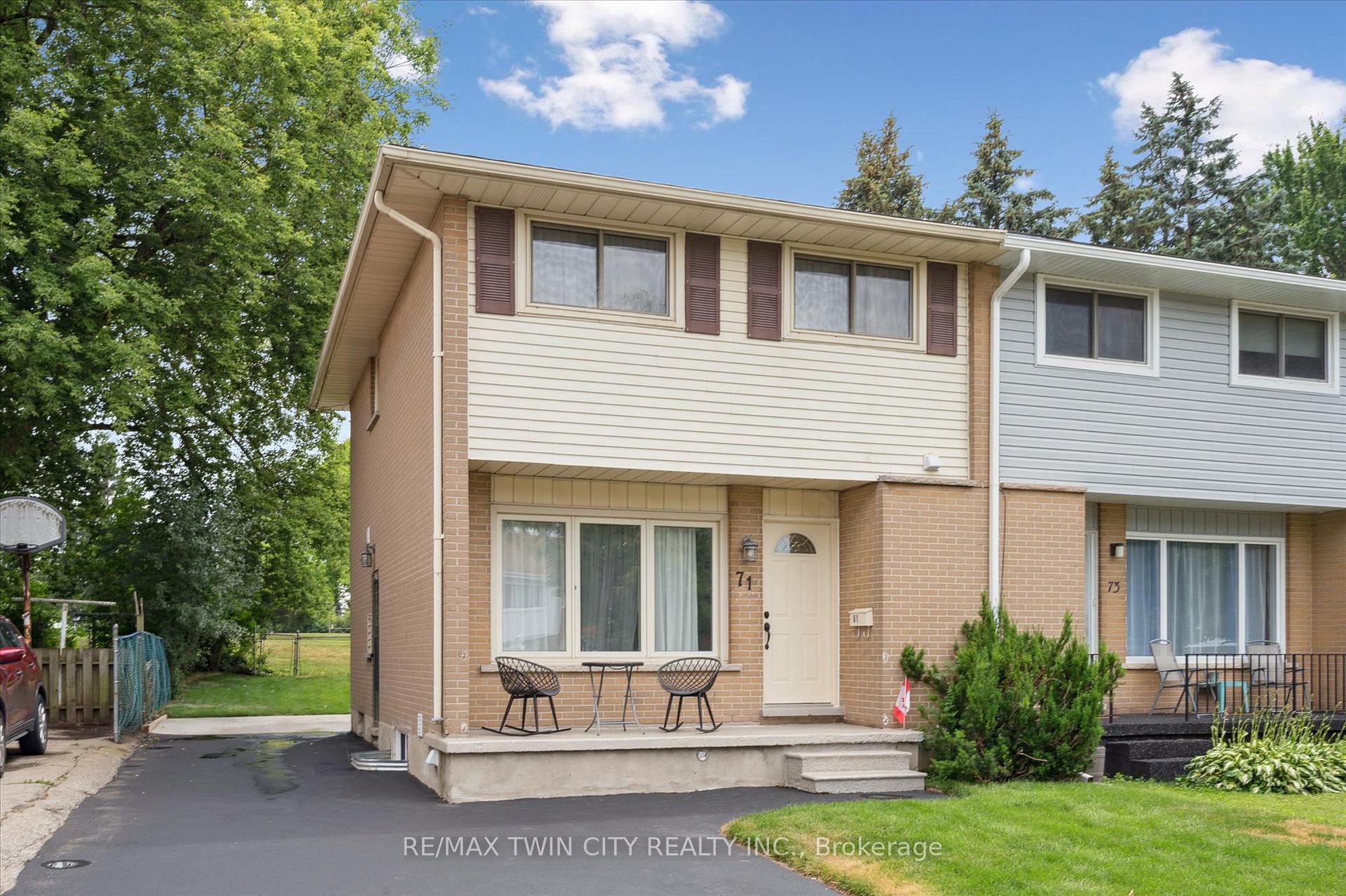 Photo 1 of 71 Overlea Drive, Kitchener — HOMEH