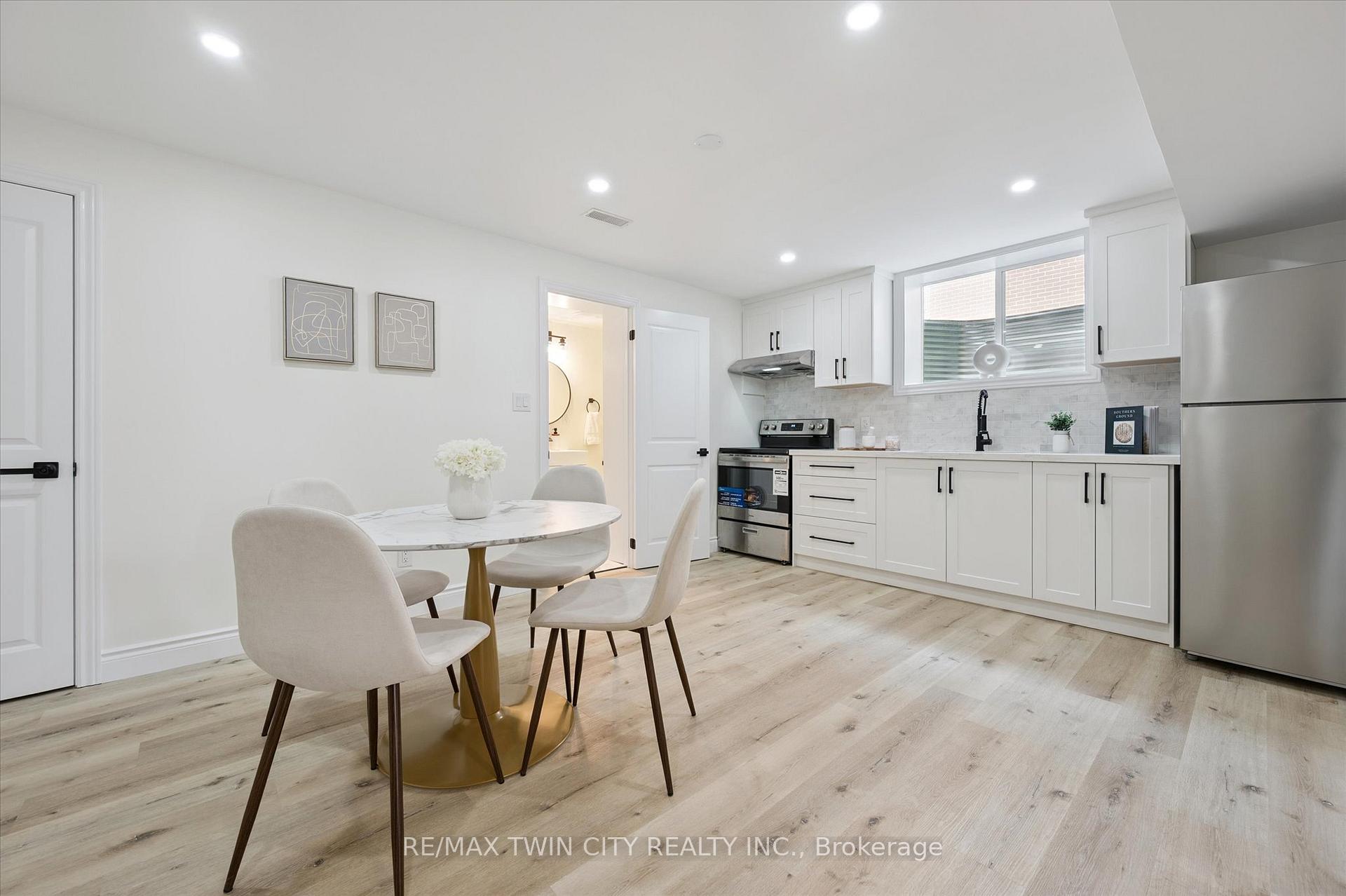 Photo 25 of 71 Overlea Drive, Kitchener — HOMEH