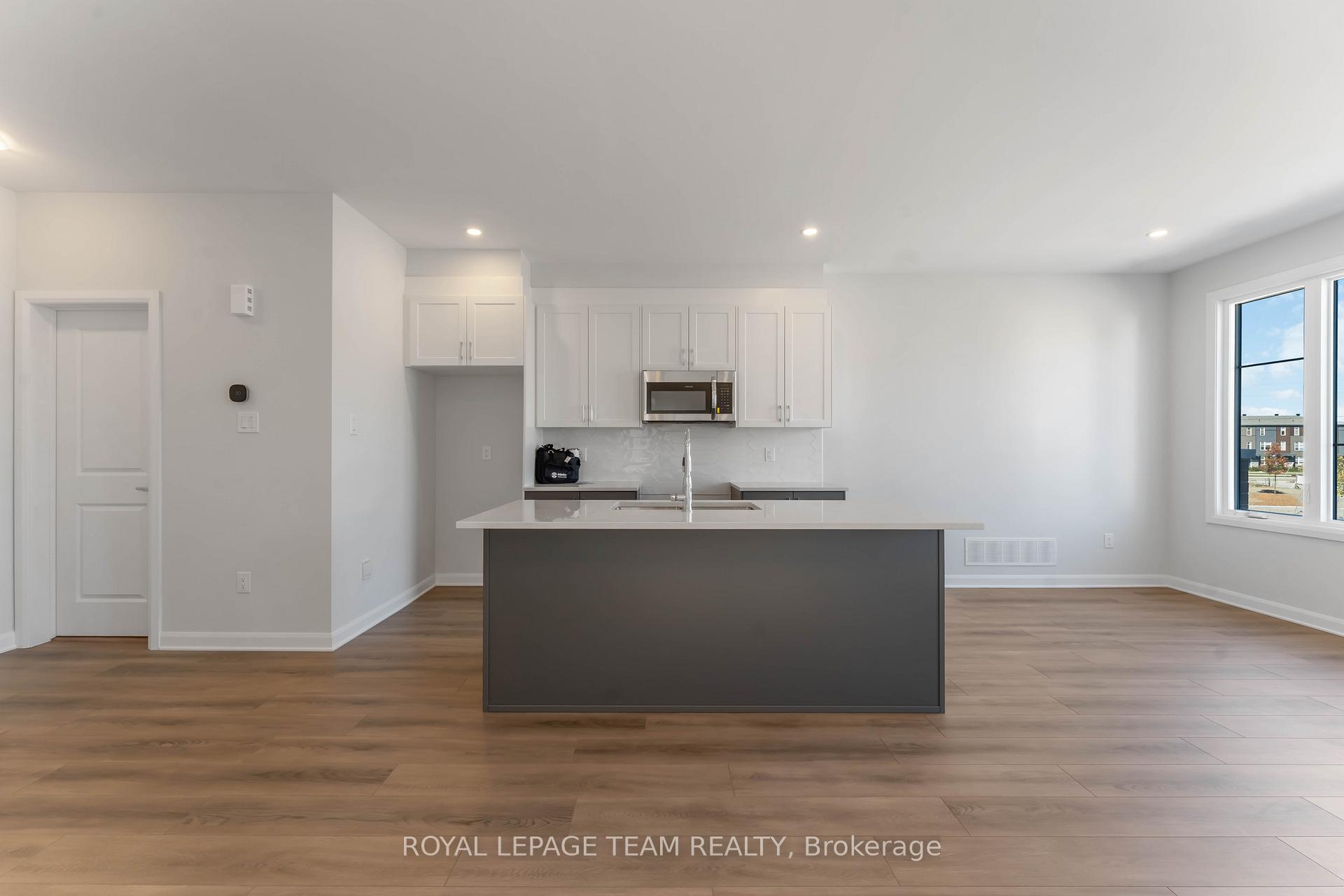Photo 10 of 382 Clearpath Private, Ottawa, Kanata - Kanata Lakes/Heritage Hills — HOMEH