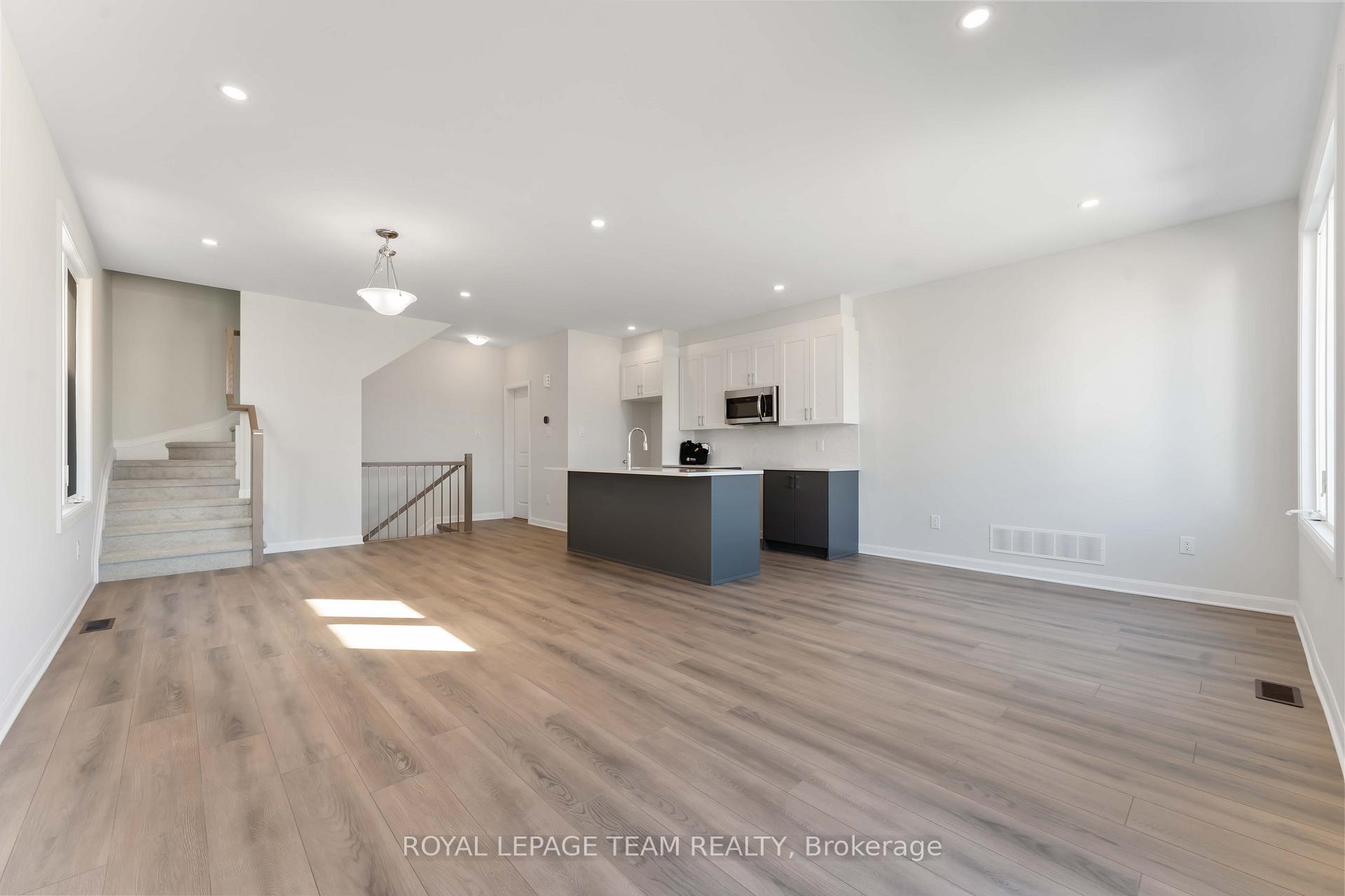 Photo 12 of 382 Clearpath Private, Ottawa, Kanata - Kanata Lakes/Heritage Hills — HOMEH