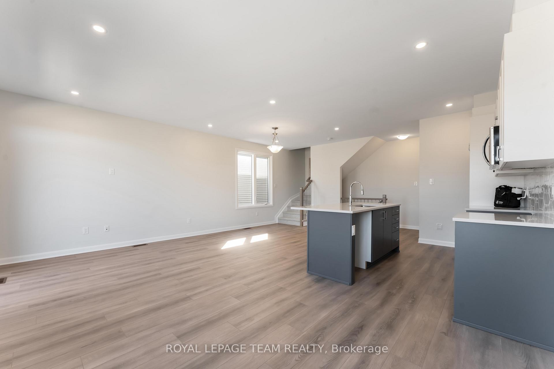 Photo 14 of 382 Clearpath Private, Ottawa, Kanata - Kanata Lakes/Heritage Hills — HOMEH