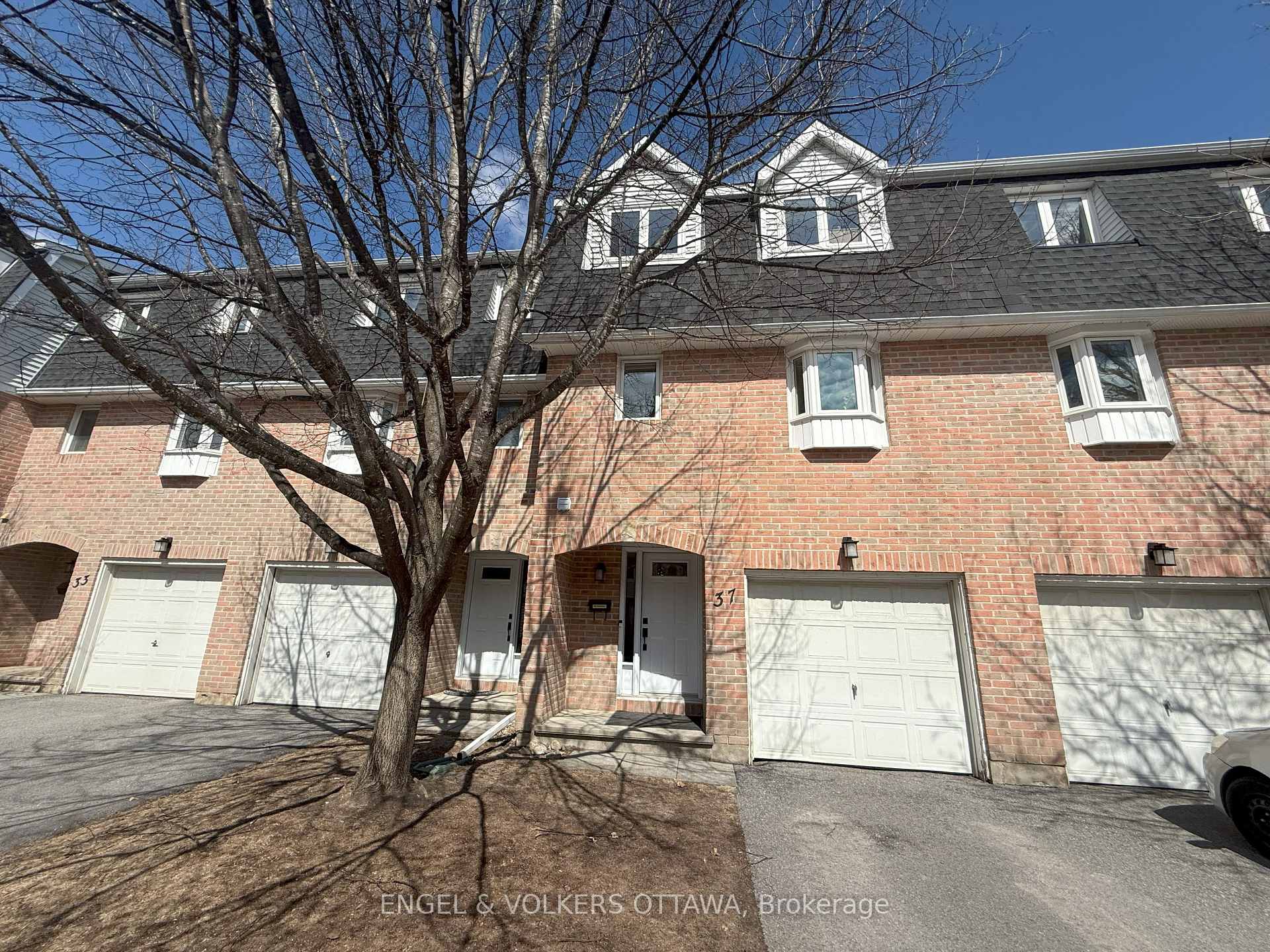 Photo 1 of 37 Lightfoot Place, Ottawa, Kanata - Katimavik — HOMEH