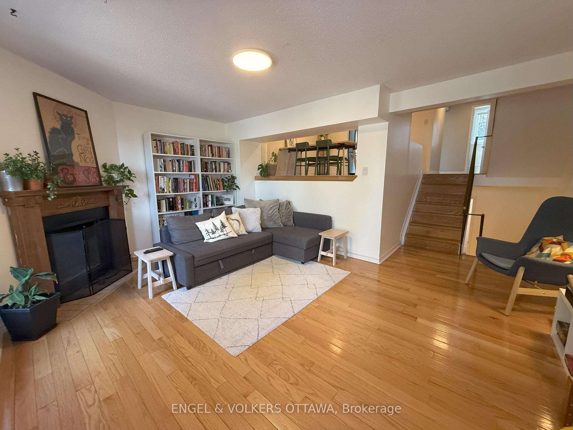 Photo 2 of 37 Lightfoot Place, Ottawa, Kanata - Katimavik — HOMEH
