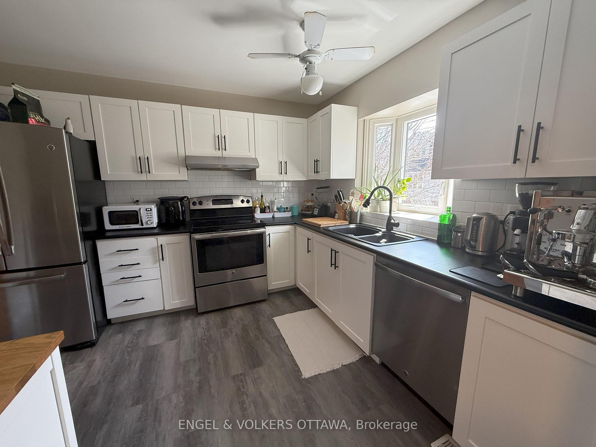 Photo 8 of 37 Lightfoot Place, Ottawa, Kanata - Katimavik — HOMEH