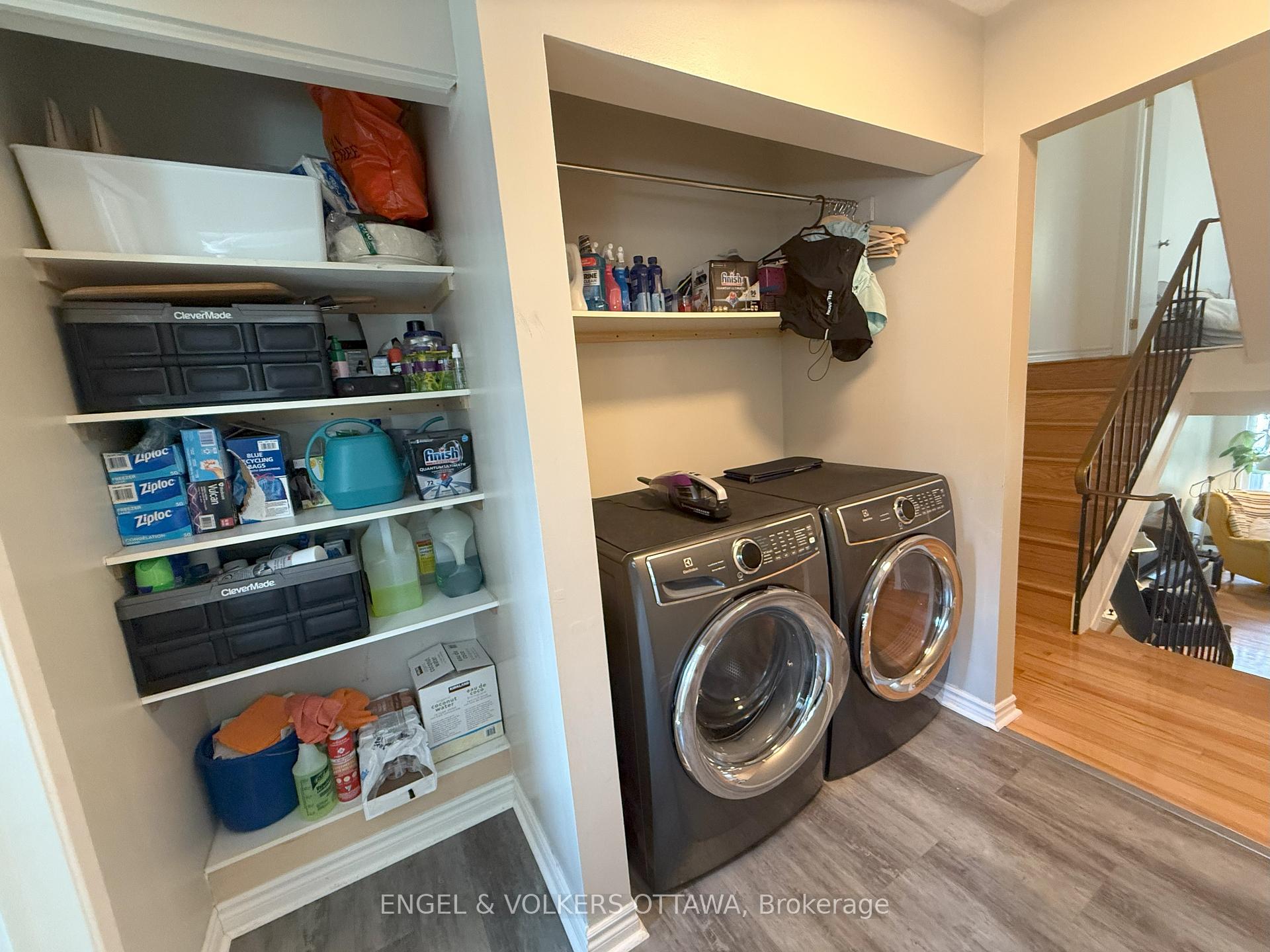 Photo 10 of 37 Lightfoot Place, Ottawa, Kanata - Katimavik — HOMEH