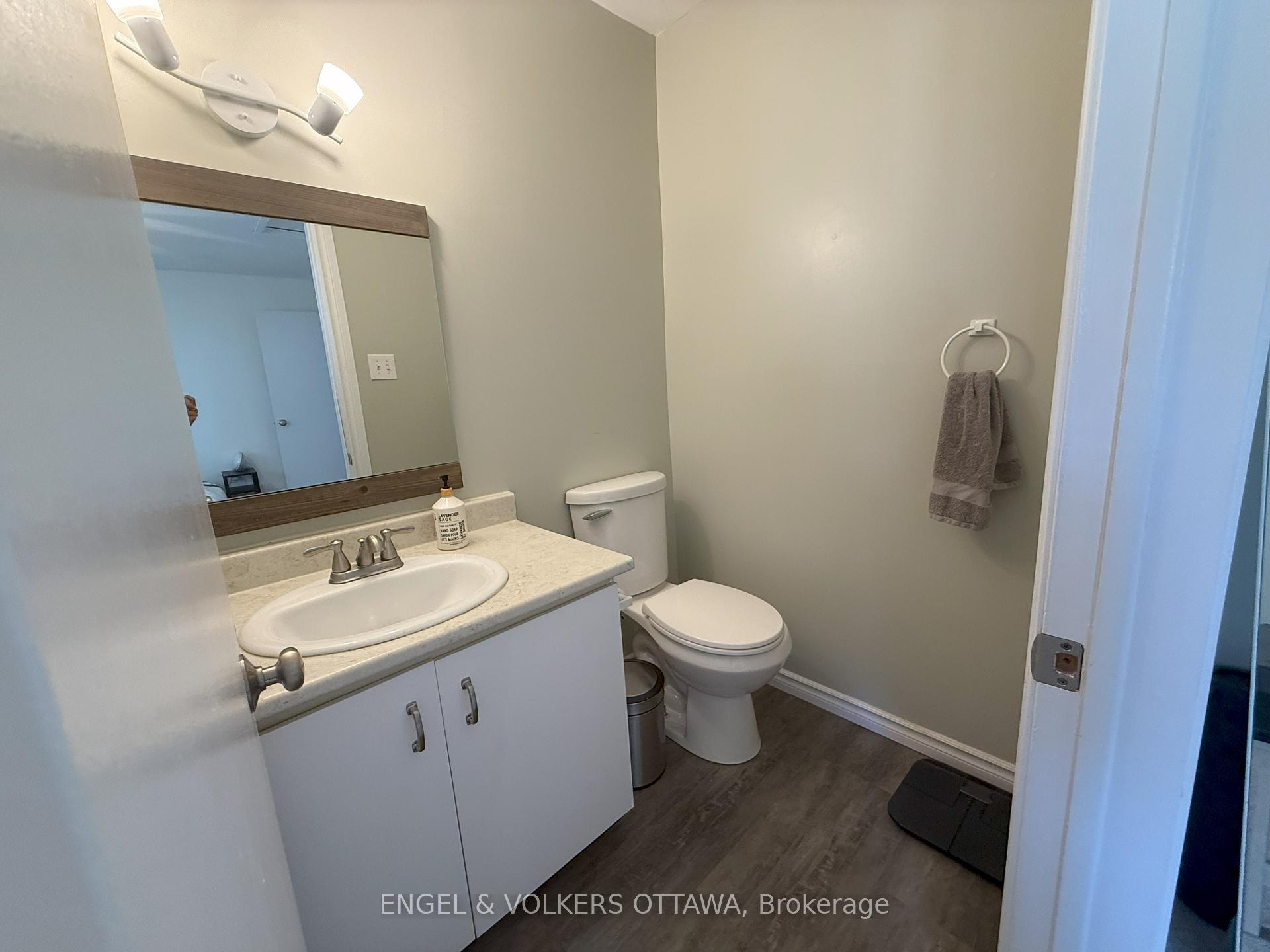Photo 15 of 37 Lightfoot Place, Ottawa, Kanata - Katimavik — HOMEH