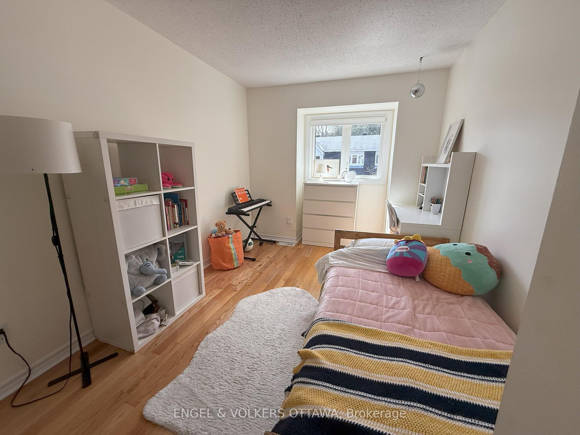 Photo 20 of 37 Lightfoot Place, Ottawa, Kanata - Katimavik — HOMEH