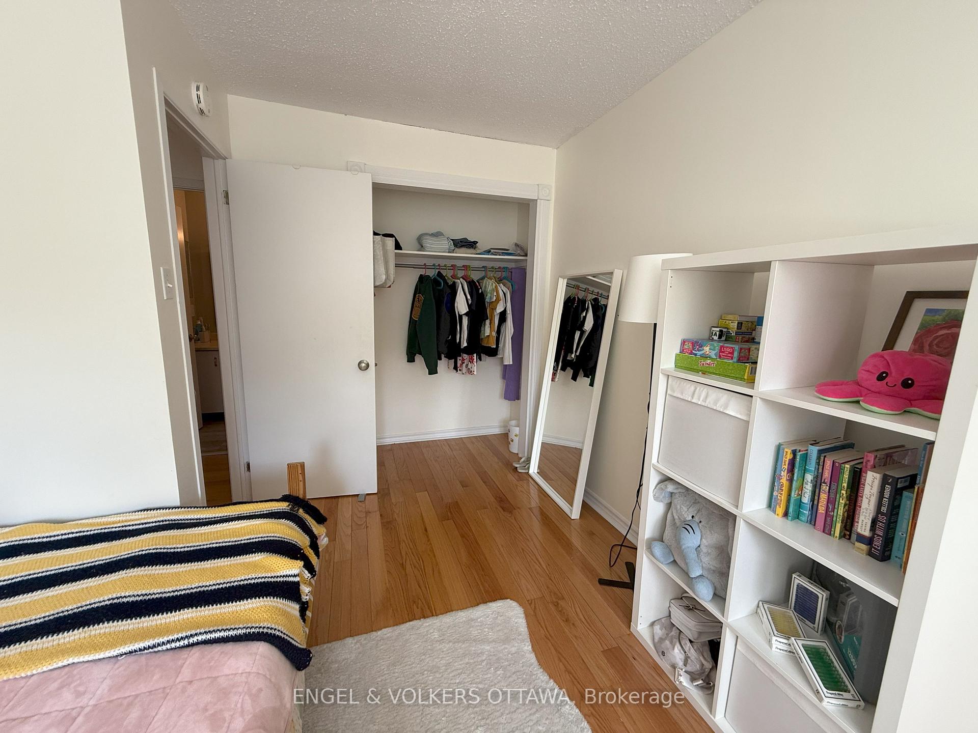 Photo 21 of 37 Lightfoot Place, Ottawa, Kanata - Katimavik — HOMEH