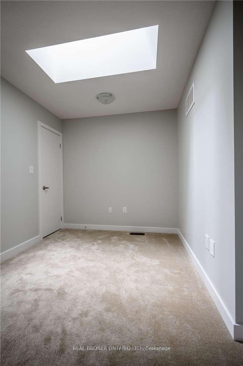 Photo 19 of Unit 65, 590 North Service Road, Hamilton, Lakeshore — HOMEH