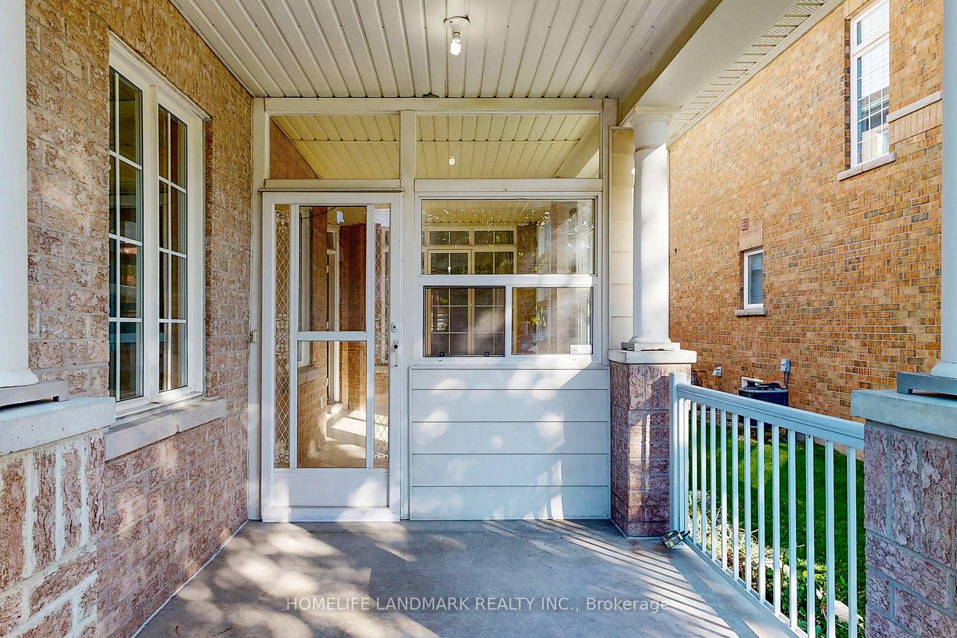 Photo 4 of 62 Elmrill Road, Markham, Berczy — HOMEH