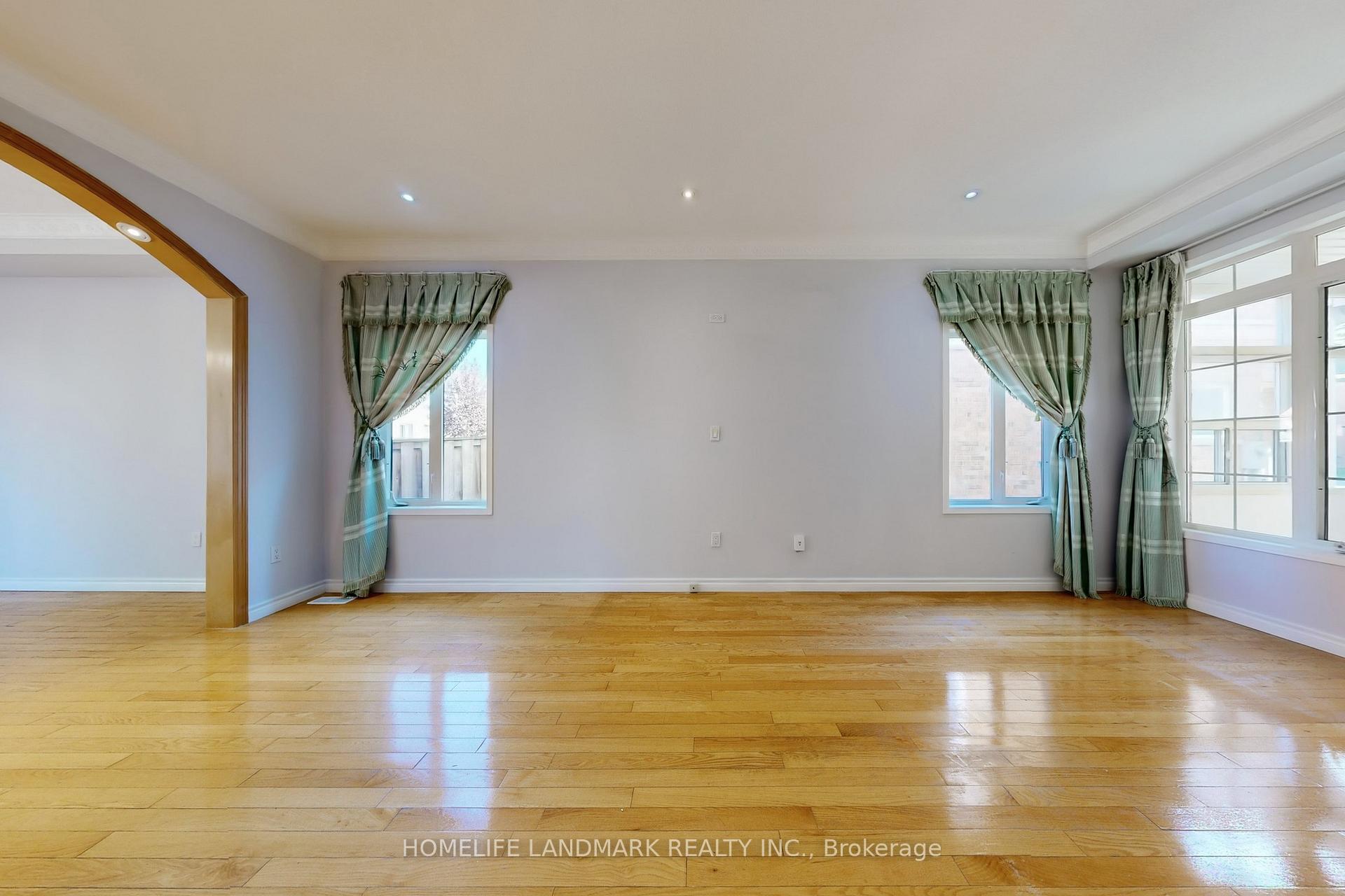 Photo 8 of 62 Elmrill Road, Markham, Berczy — HOMEH