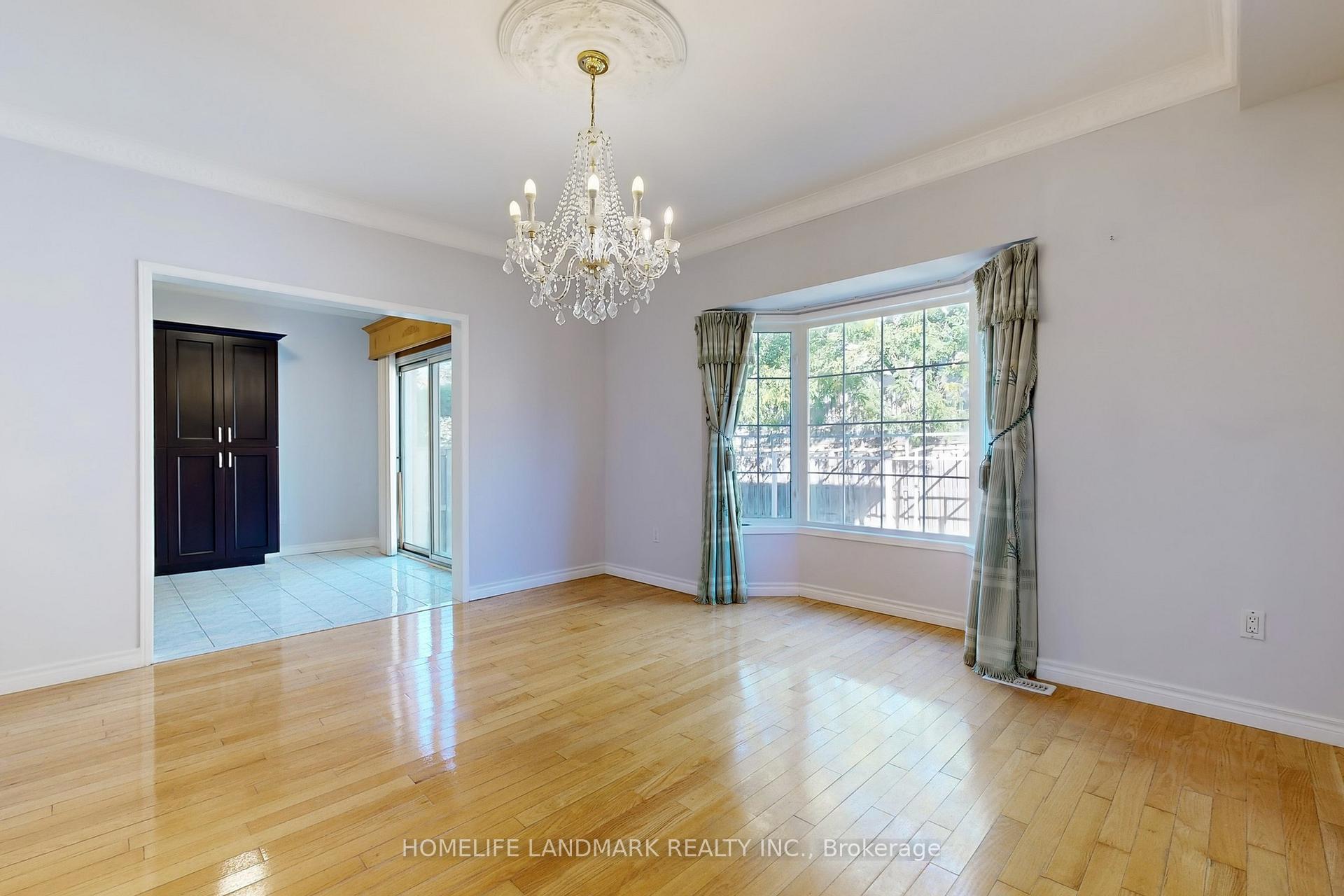 Photo 10 of 62 Elmrill Road, Markham, Berczy — HOMEH