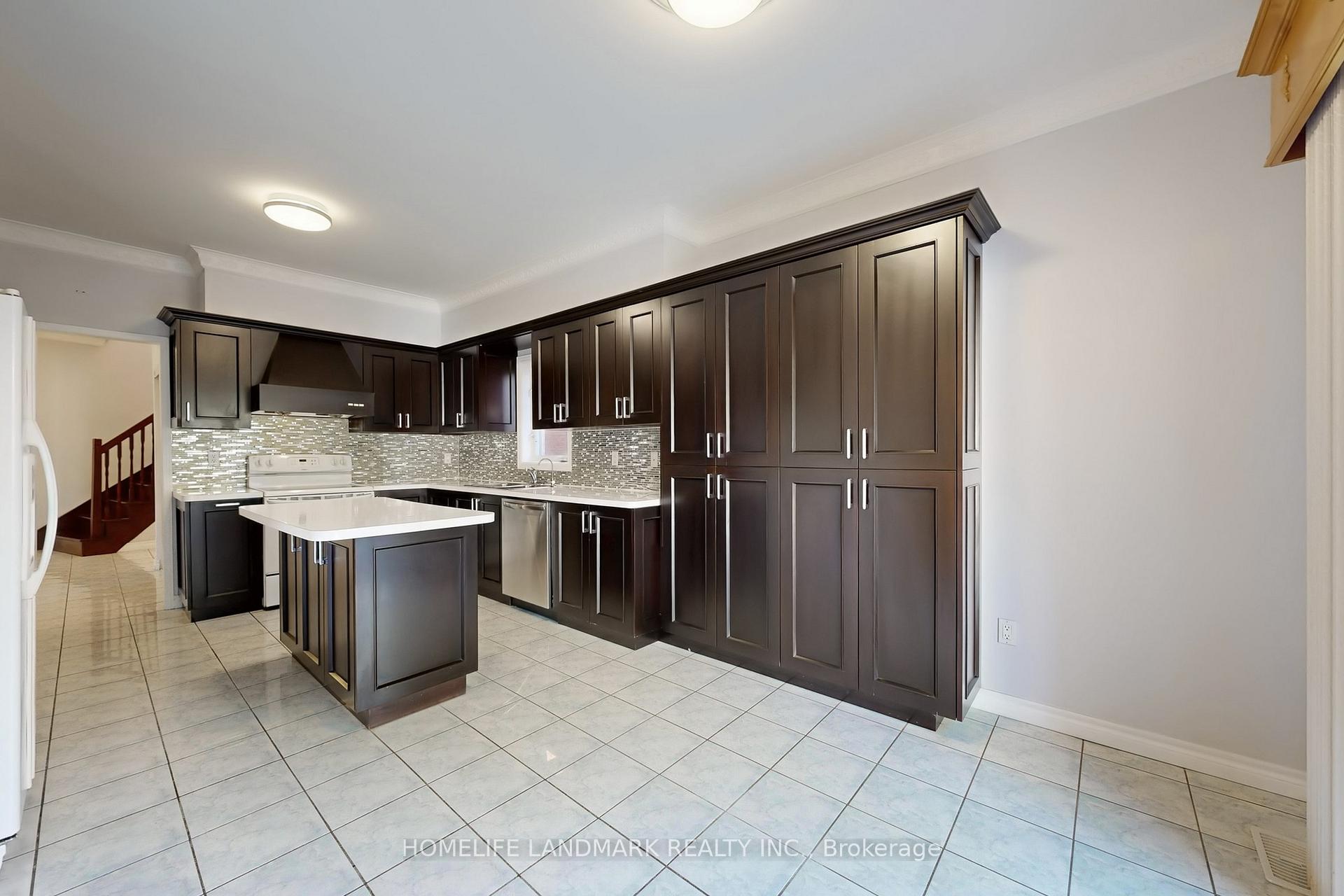 Photo 13 of 62 Elmrill Road, Markham, Berczy — HOMEH