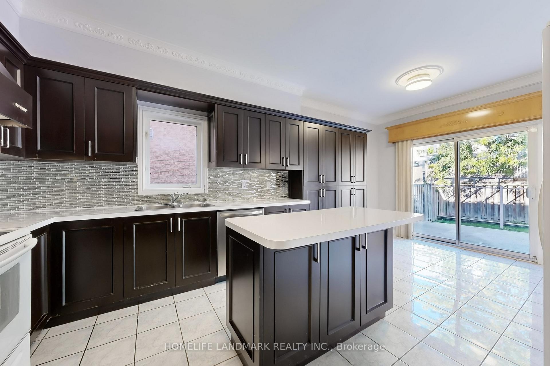 Photo 14 of 62 Elmrill Road, Markham, Berczy — HOMEH