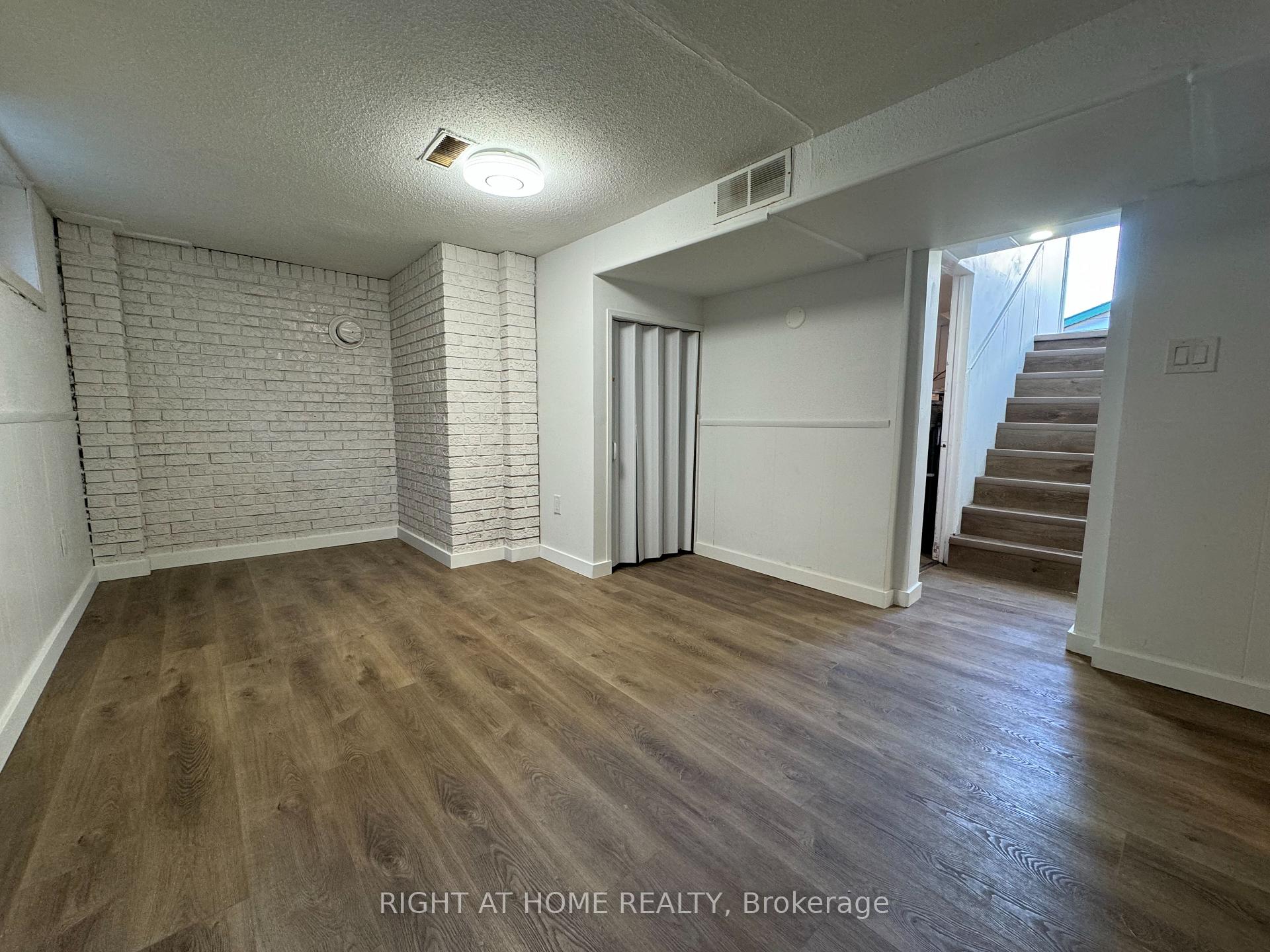 Photo 8 of Unit LOWER, 950 Queens Boulevard, Kitchener, St. Marys Hospital — HOMEH