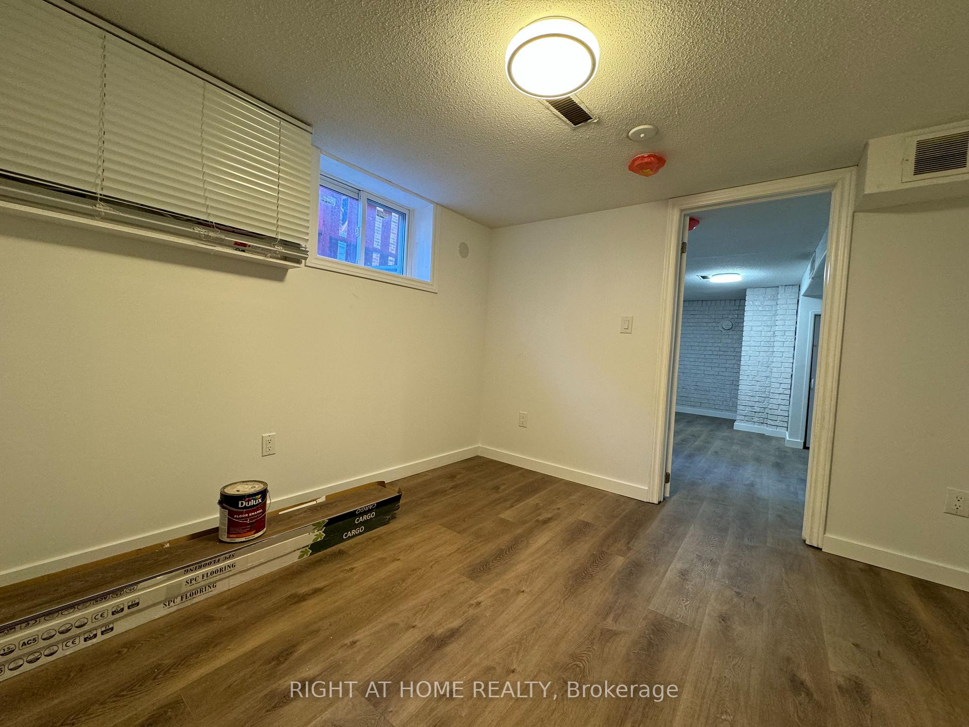 Photo 11 of Unit LOWER, 950 Queens Boulevard, Kitchener, St. Marys Hospital — HOMEH