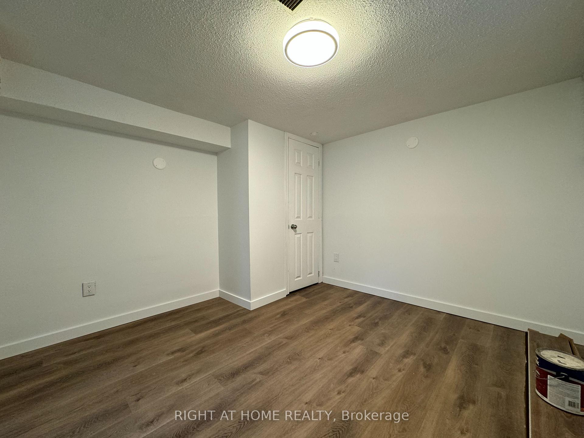 Photo 13 of Unit LOWER, 950 Queens Boulevard, Kitchener, St. Marys Hospital — HOMEH