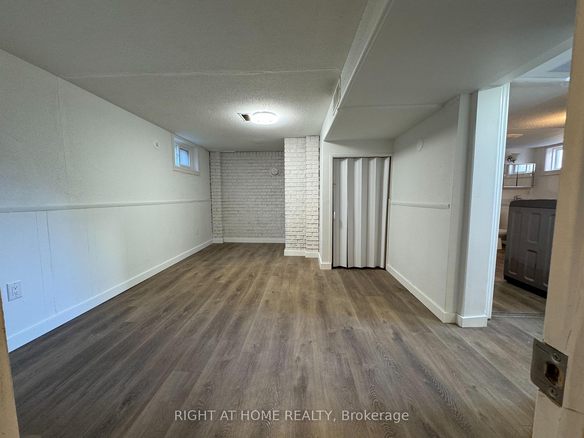 Photo 14 of Unit LOWER, 950 Queens Boulevard, Kitchener, St. Marys Hospital — HOMEH