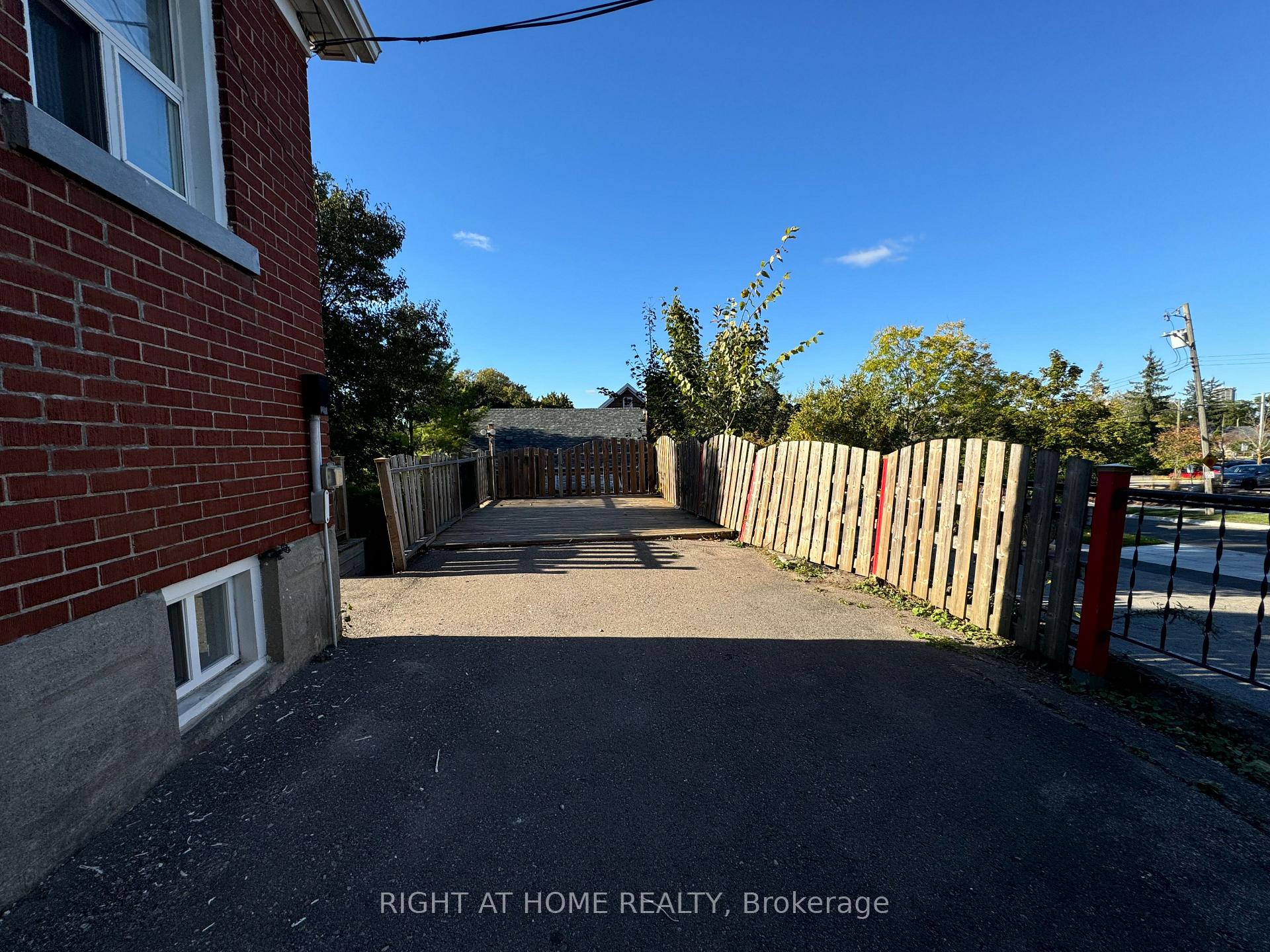 Photo 19 of Unit LOWER, 950 Queens Boulevard, Kitchener, St. Marys Hospital — HOMEH