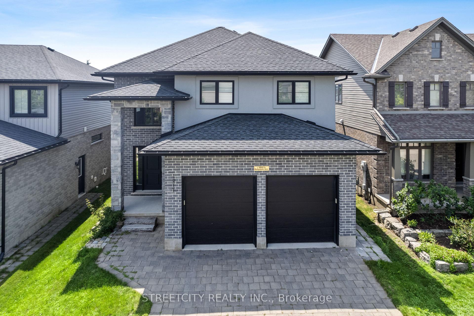 Front of 1911 Ballymote Avenue