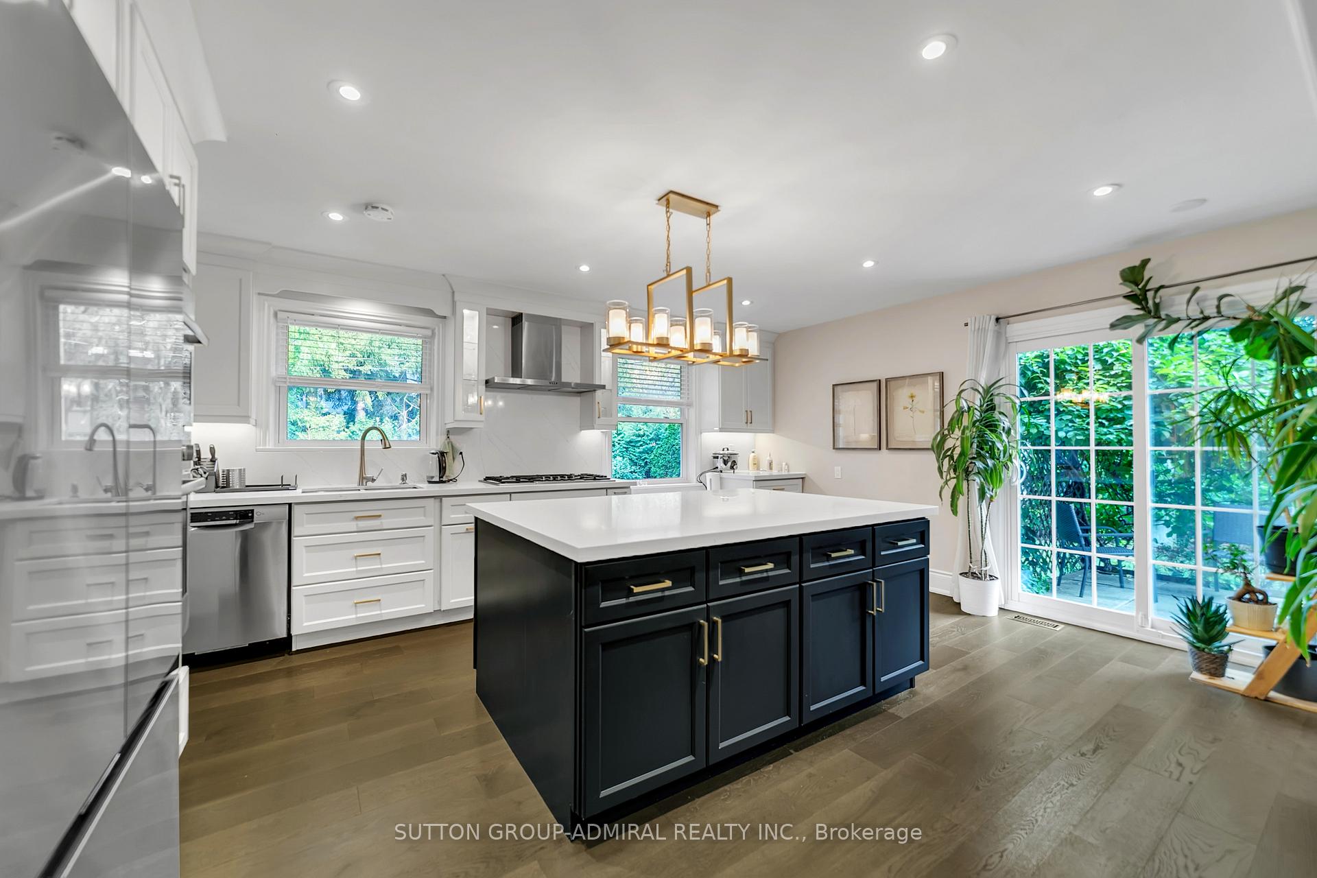 Photo 12 of 9 Elspeth Place, Markham, Grandview — HOMEH