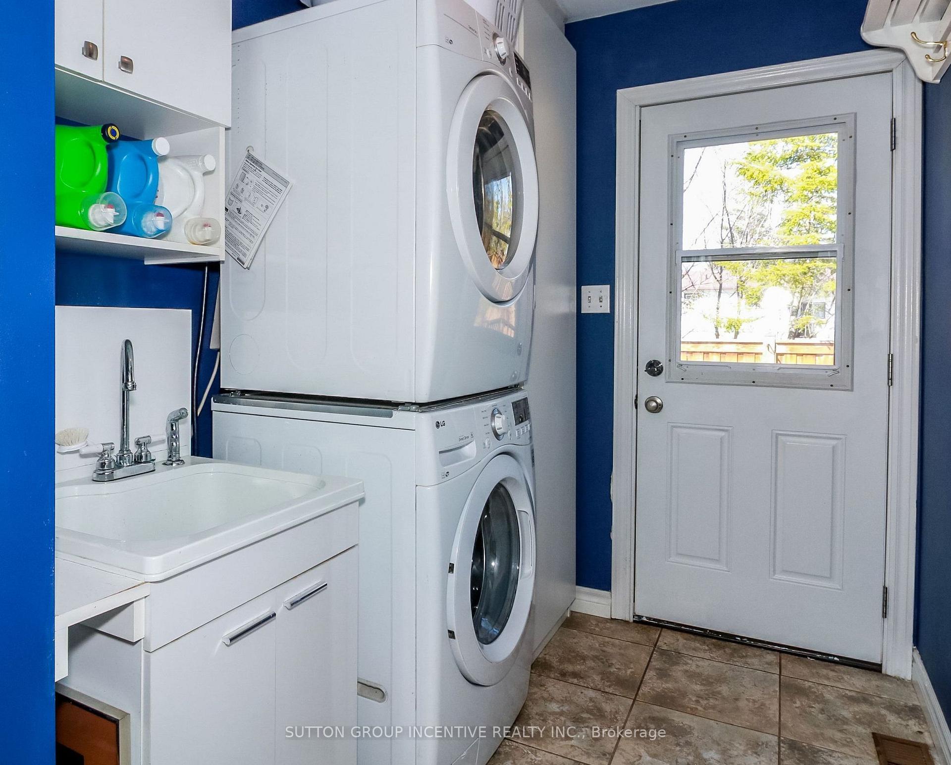 Photo 16 of 756 Roberts Road, Innisfil, Alcona — HOMEH