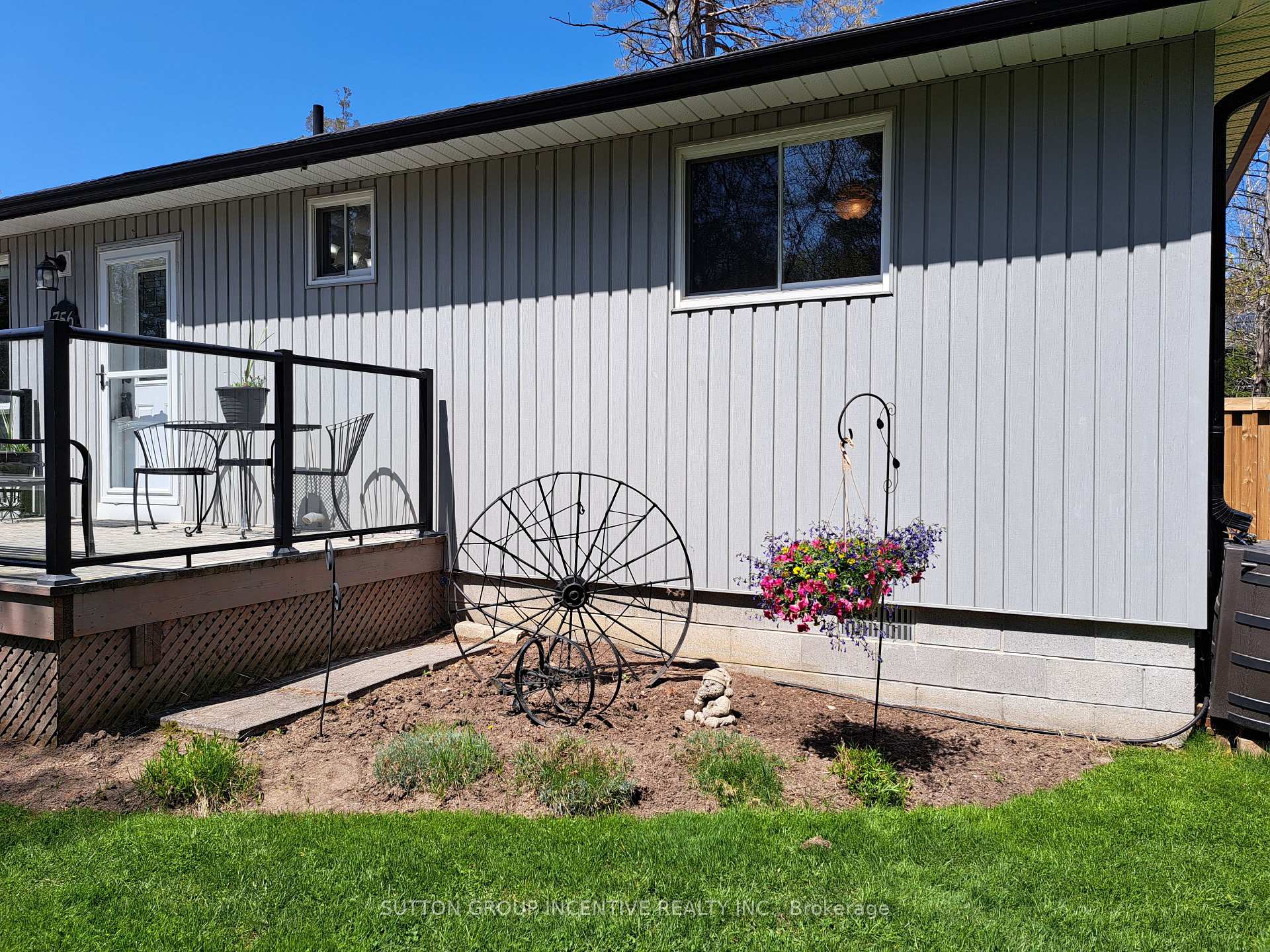Photo 20 of 756 Roberts Road, Innisfil, Alcona — HOMEH