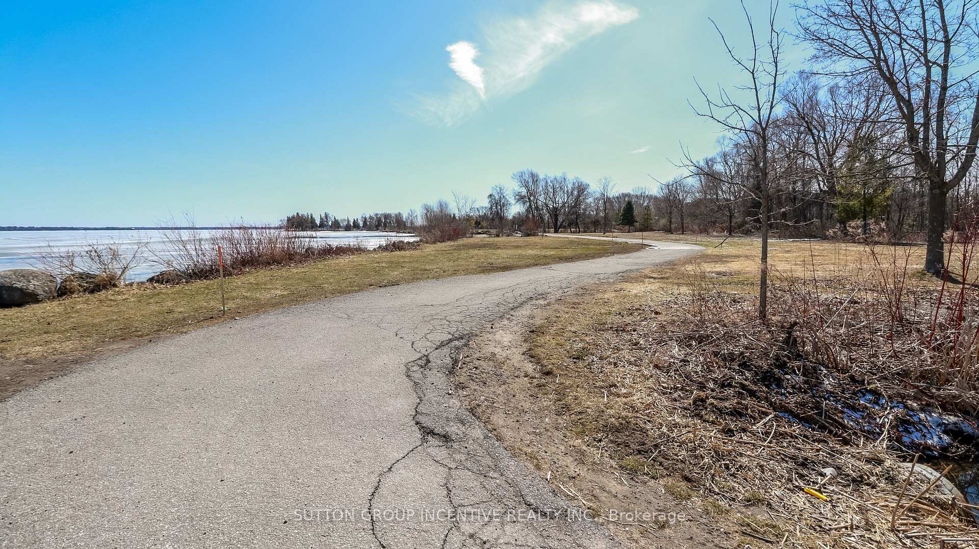 Photo 23 of 756 Roberts Road, Innisfil, Alcona — HOMEH